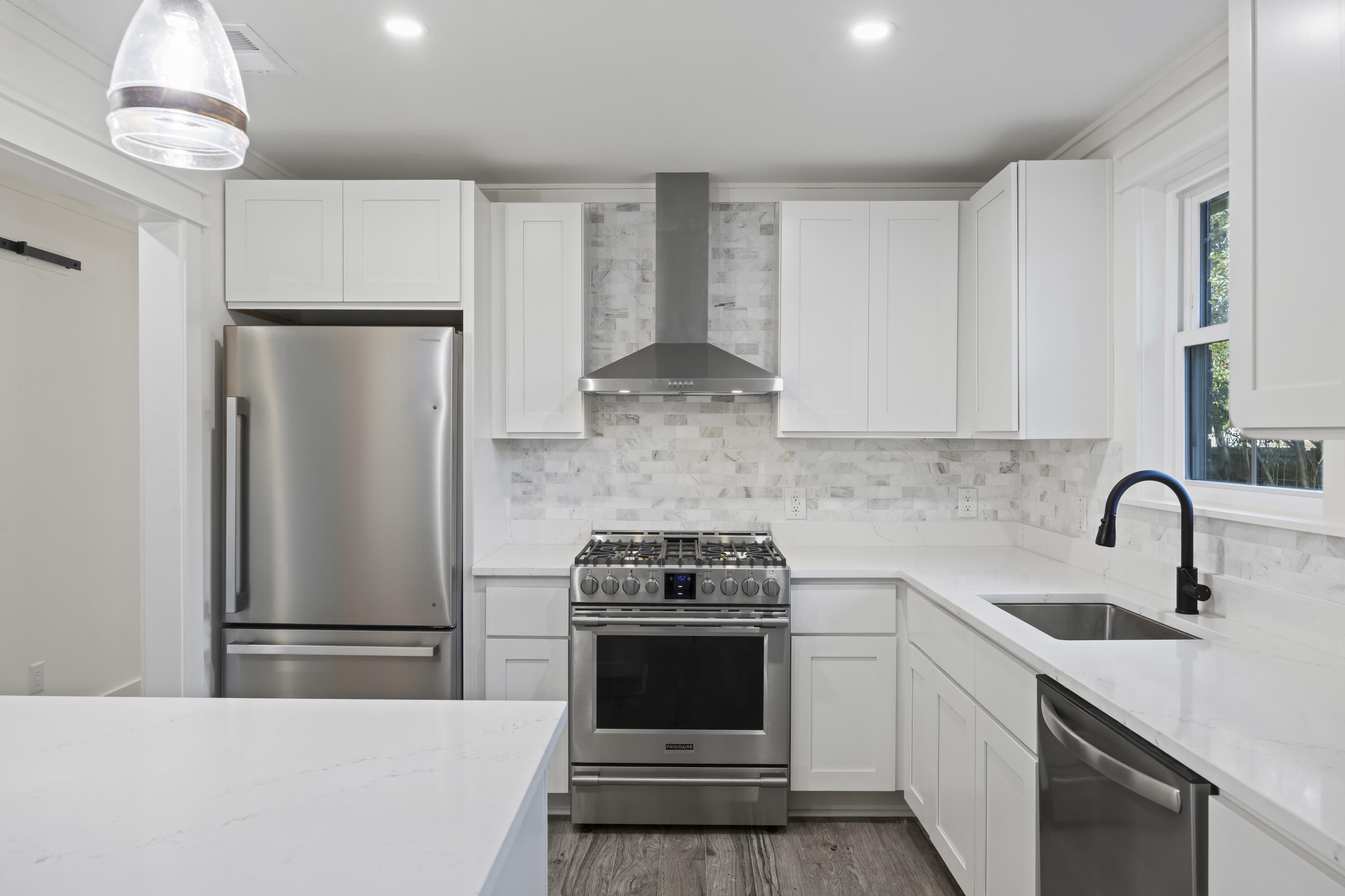 1328 Hermitage Avenue