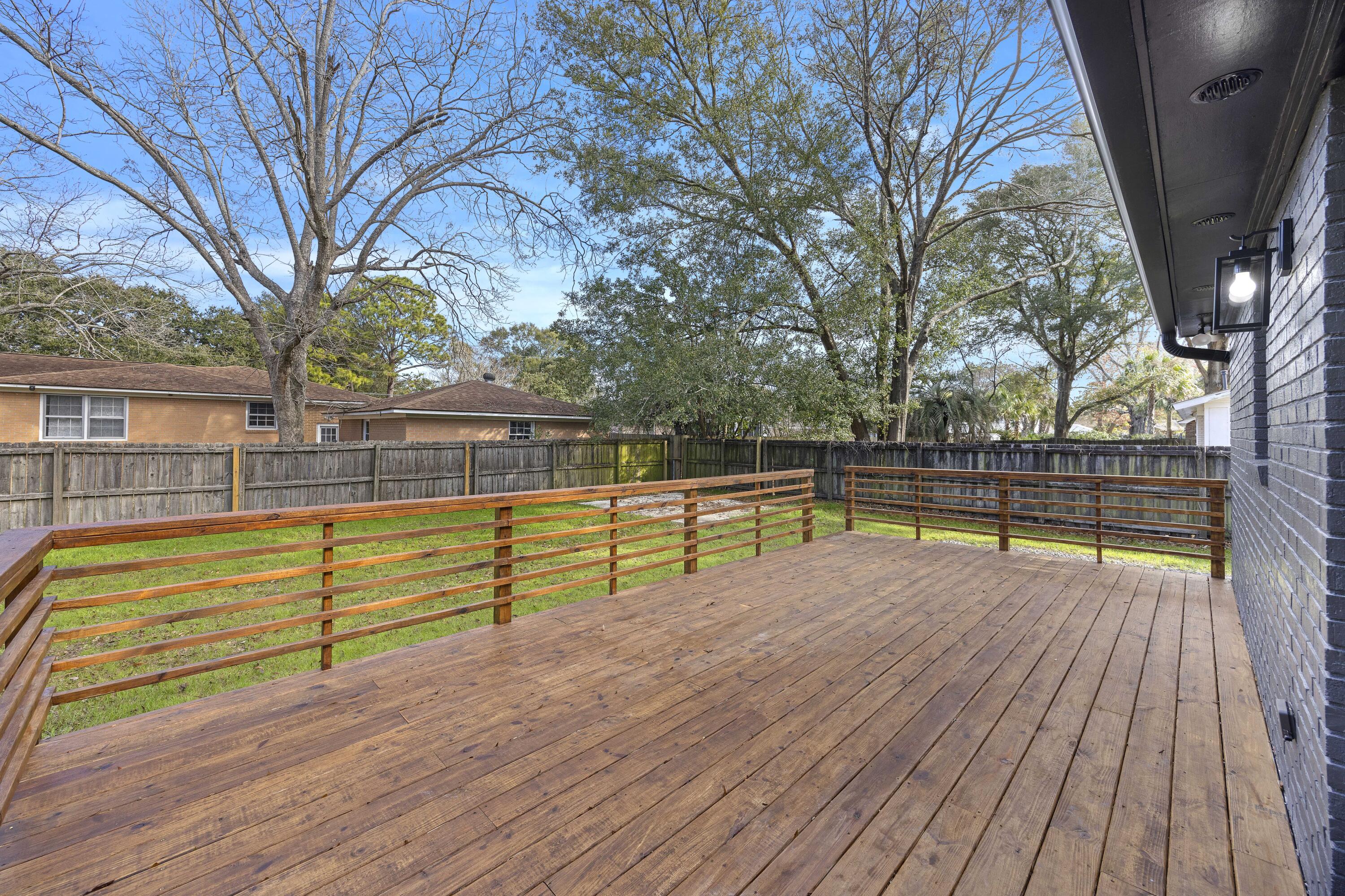 1328 Hermitage Avenue