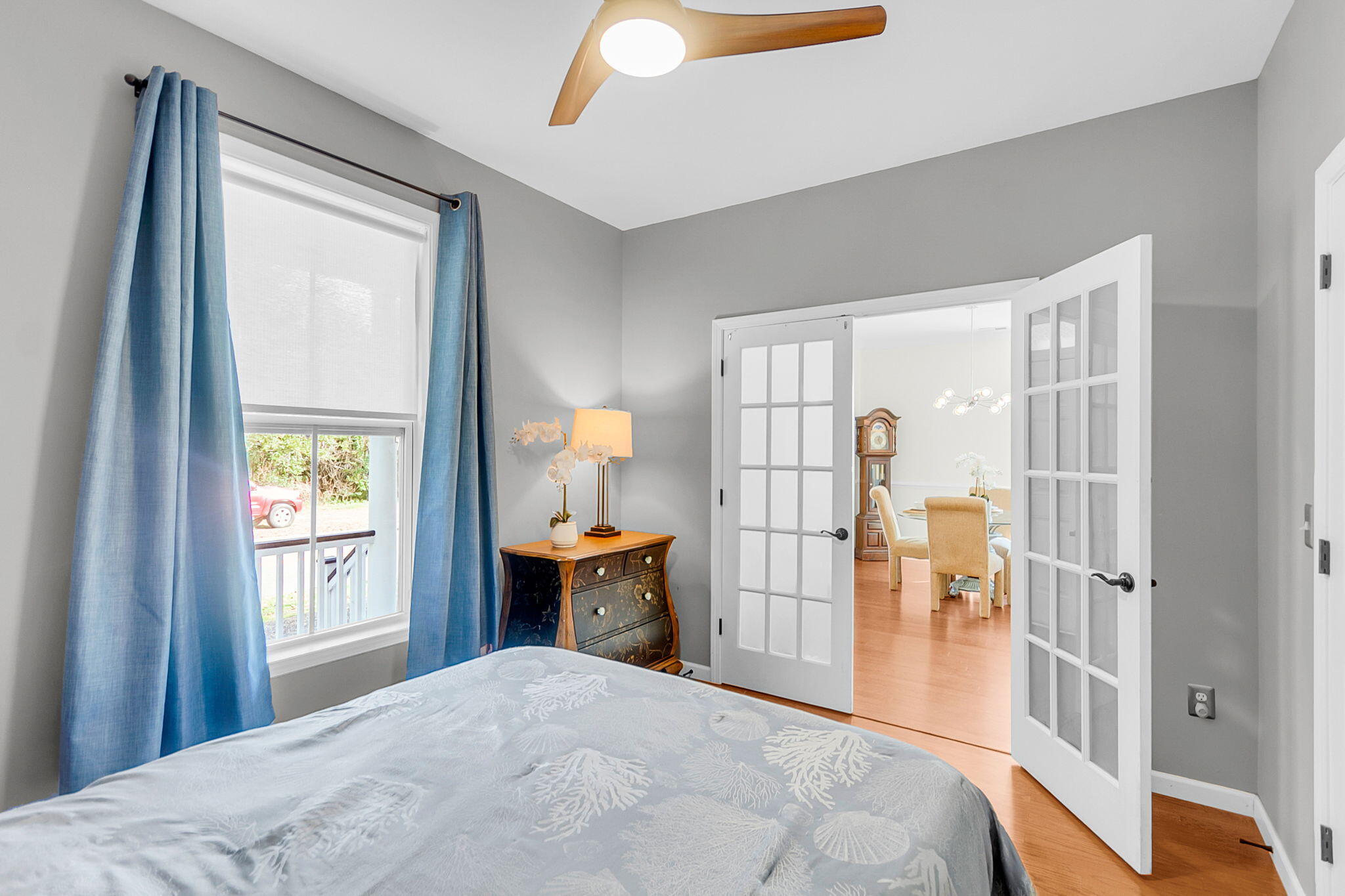 5304 E Dolphin Street