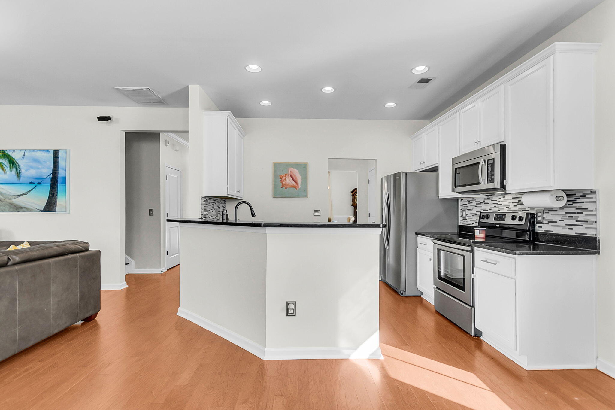 5304 E Dolphin Street