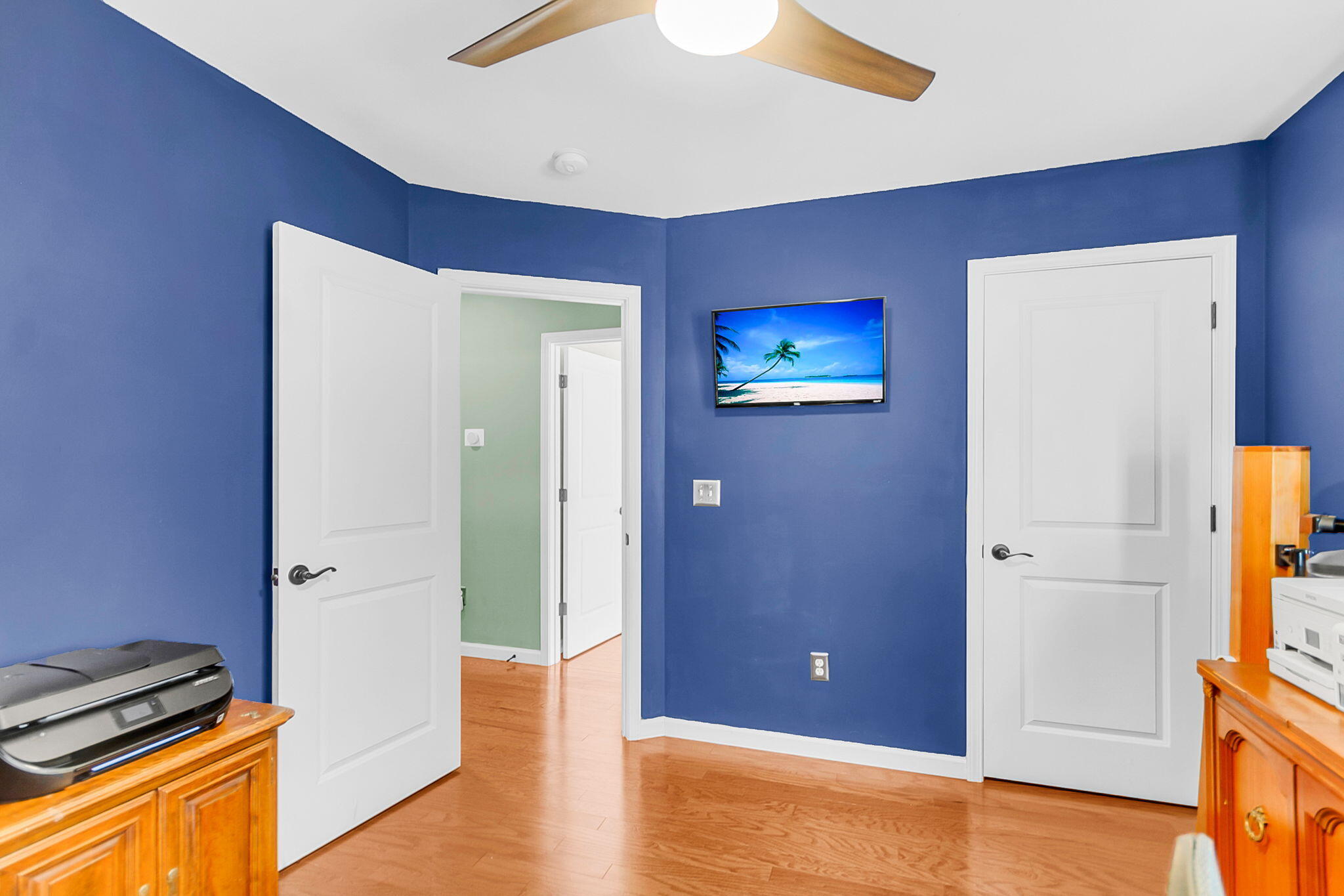 5304 E Dolphin Street