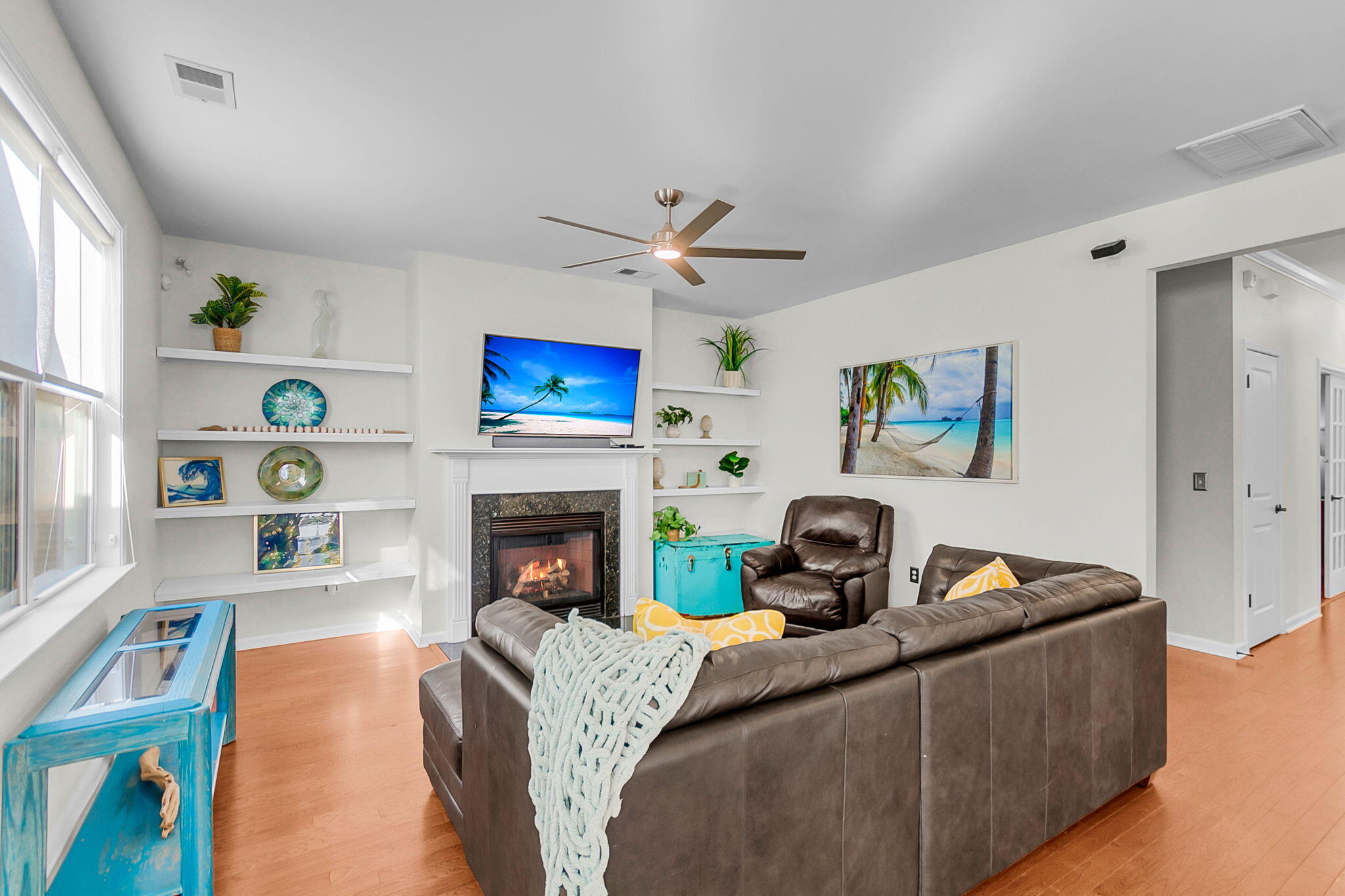 5304 E Dolphin Street