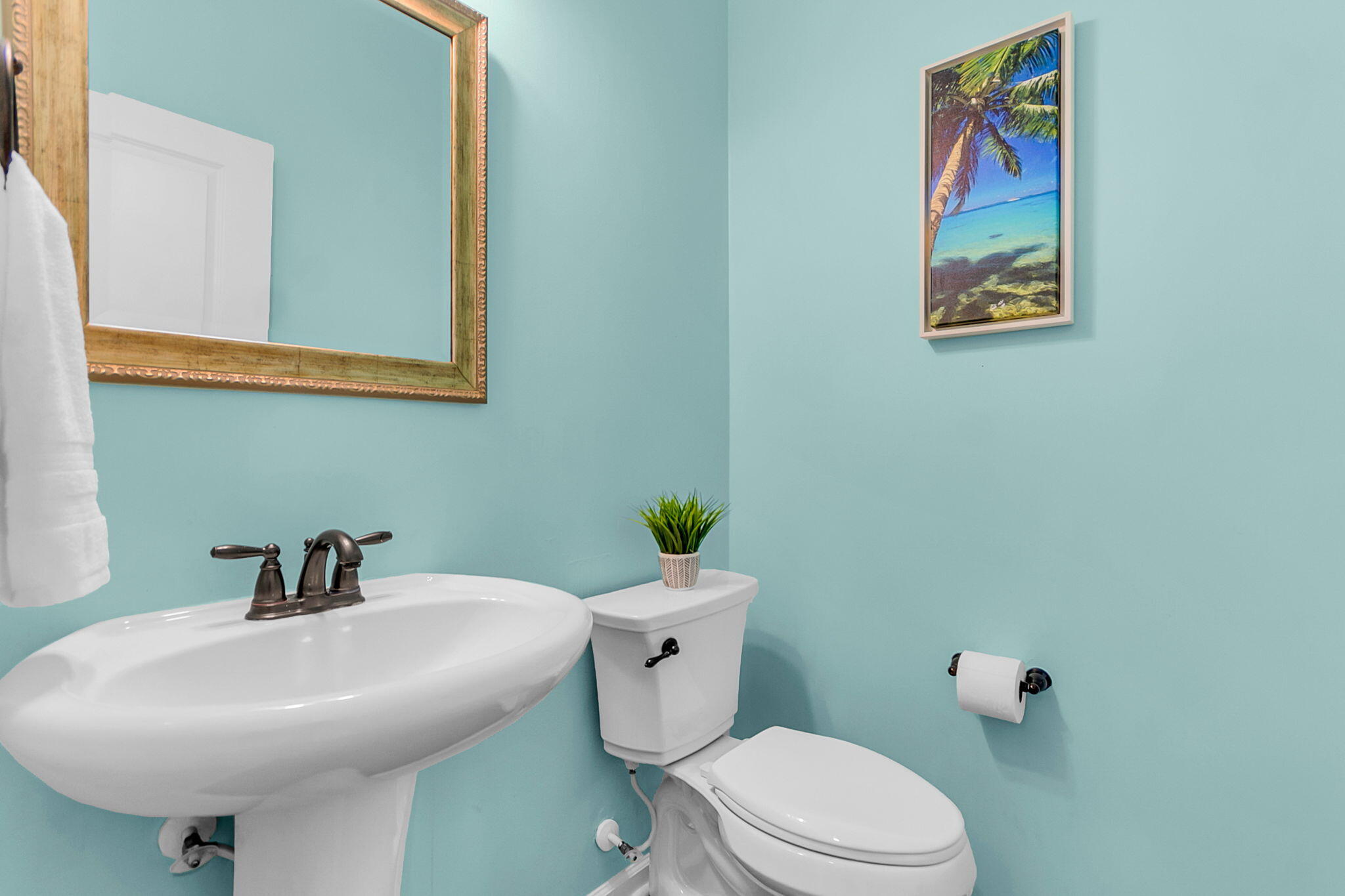 5304 E Dolphin Street