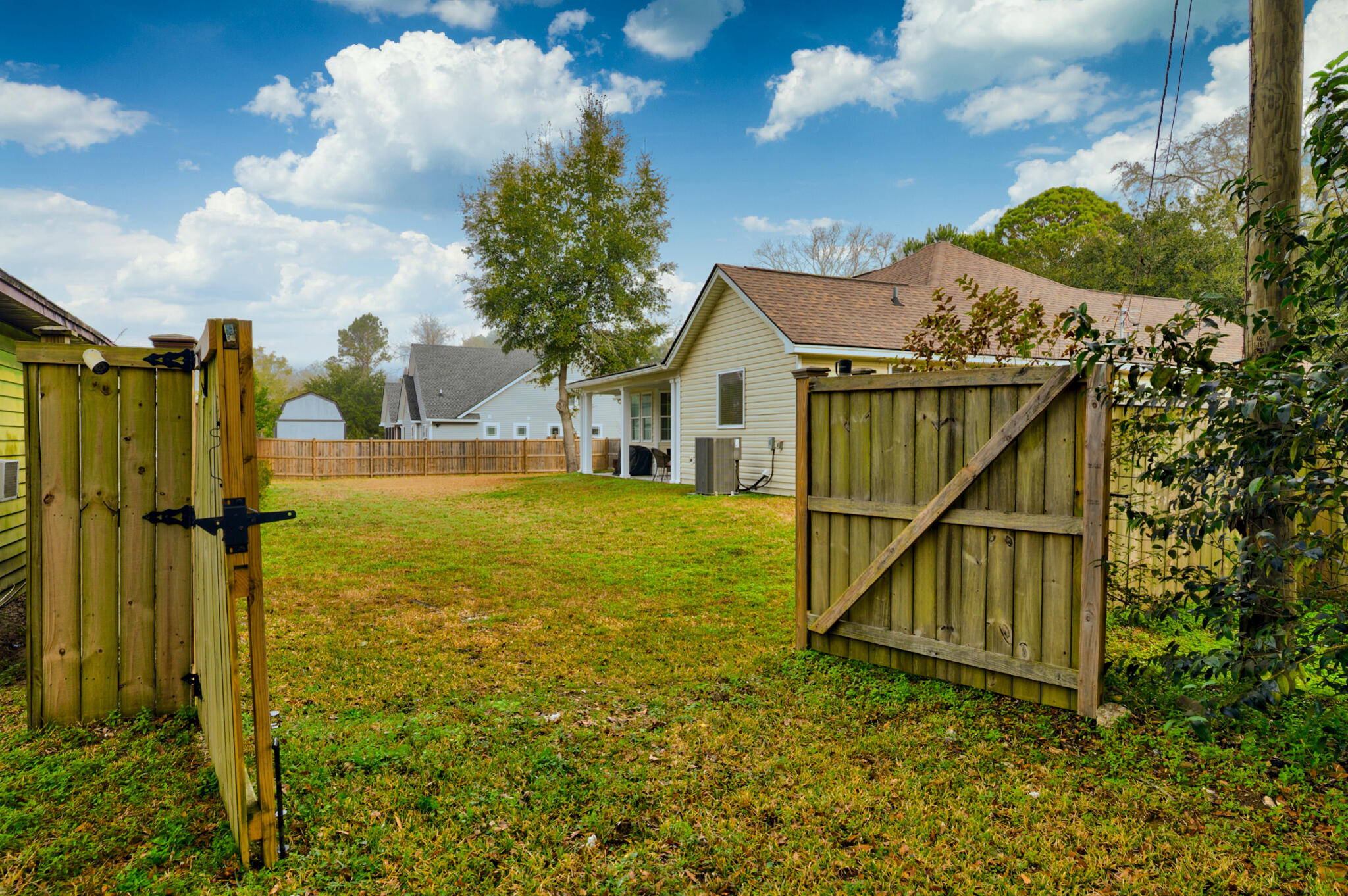 1050 Ben Road