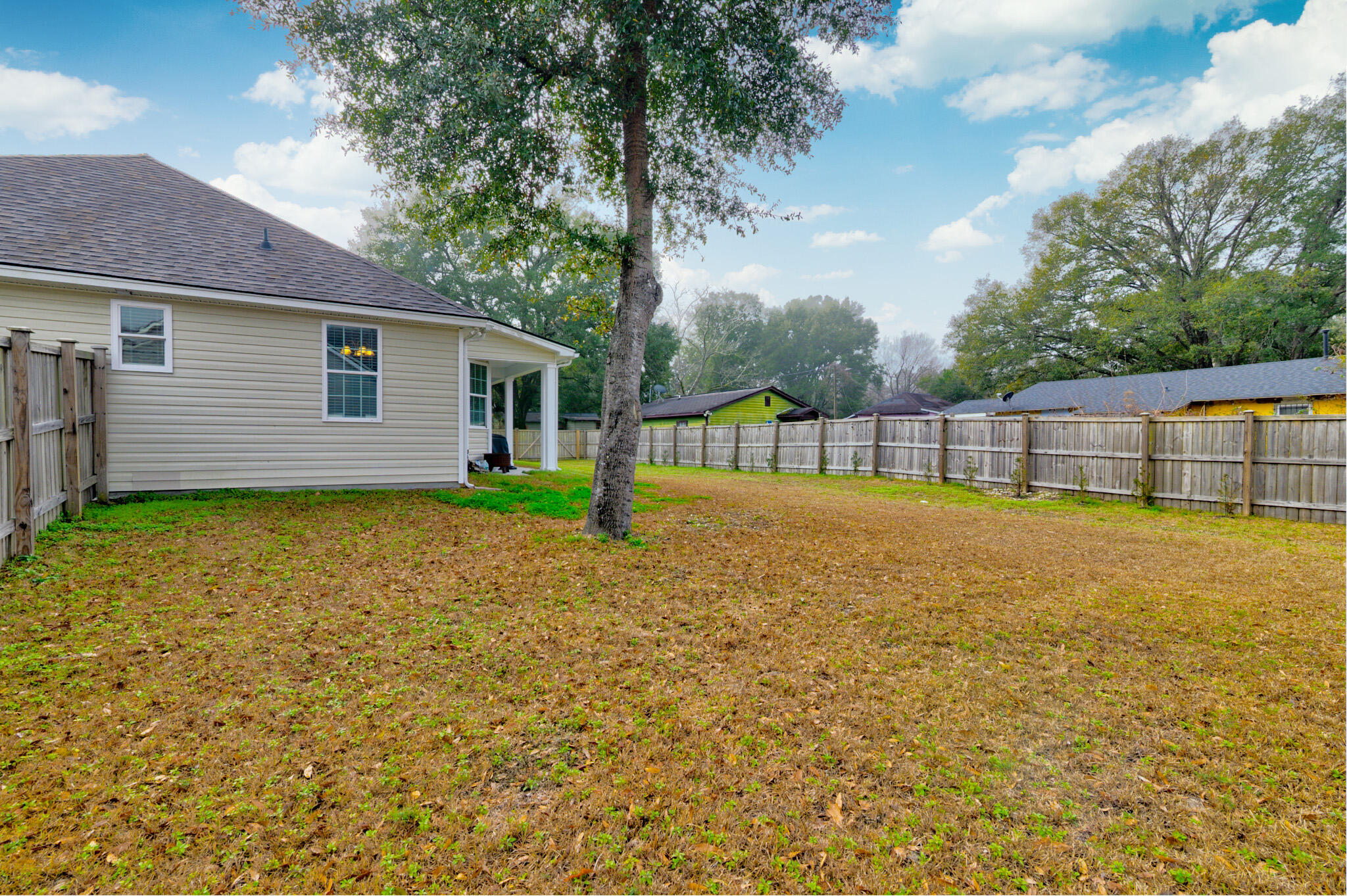 1050 Ben Road