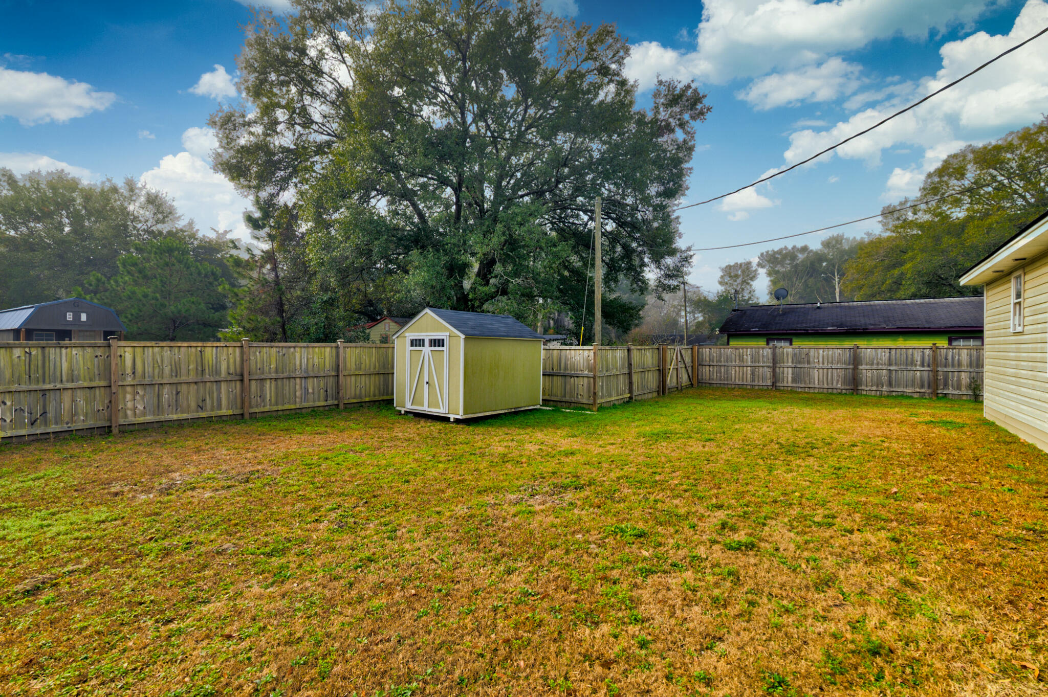 1050 Ben Road