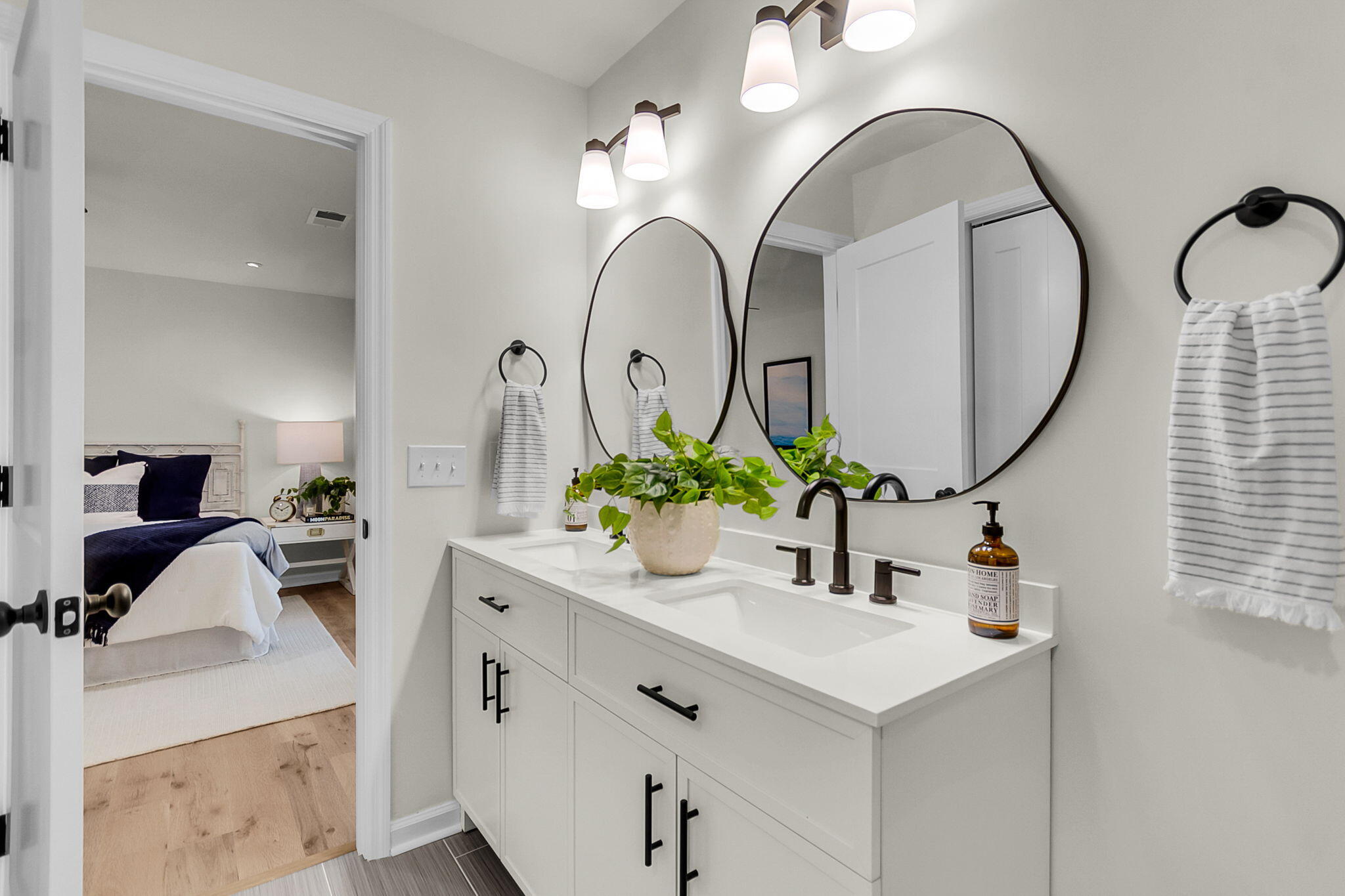 104 Meadowlark Court