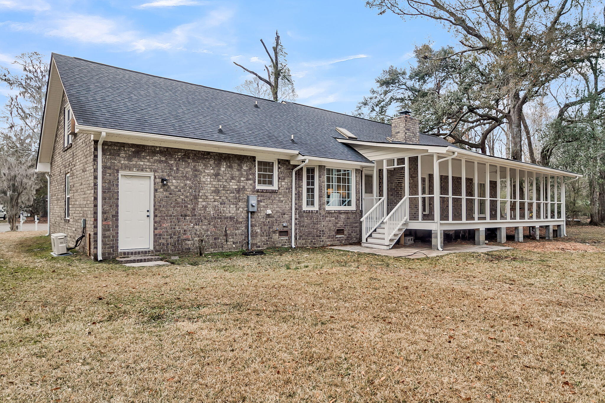 104 Meadowlark Court