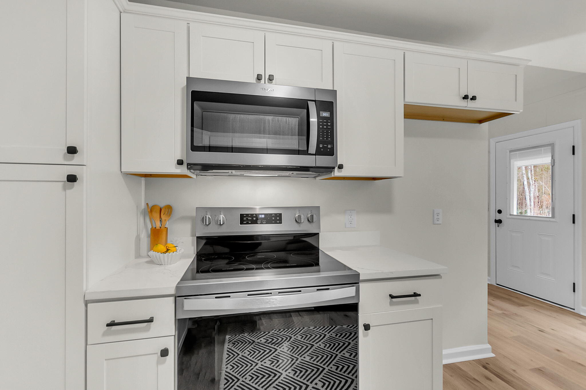 104 Meadowlark Court