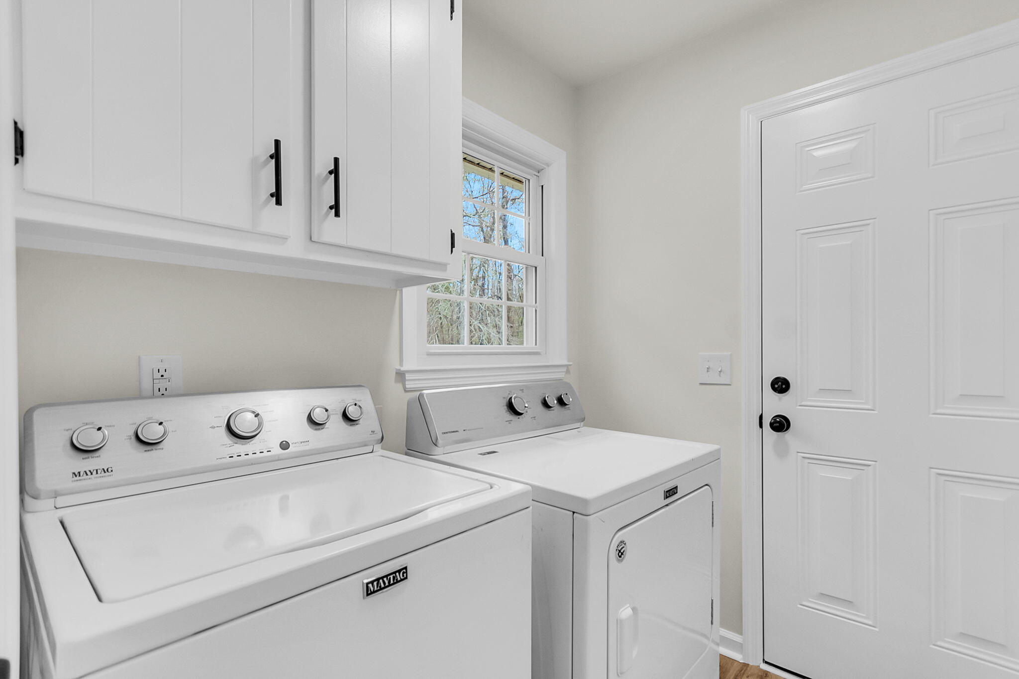 104 Meadowlark Court