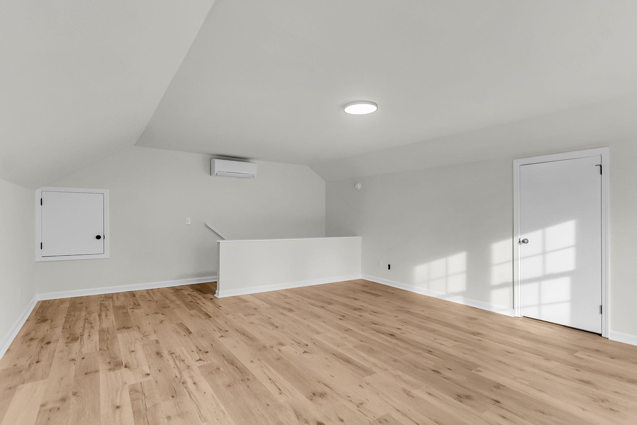 104 Meadowlark Court