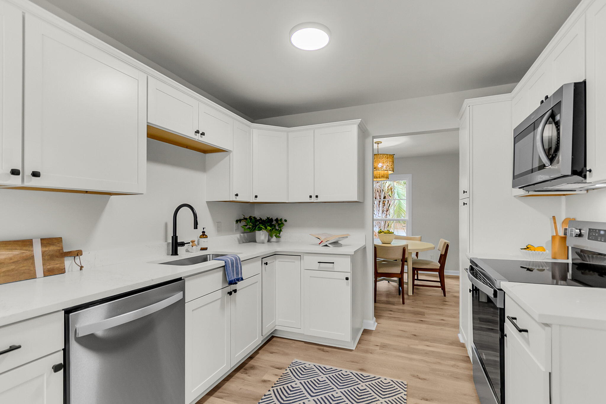 104 Meadowlark Court