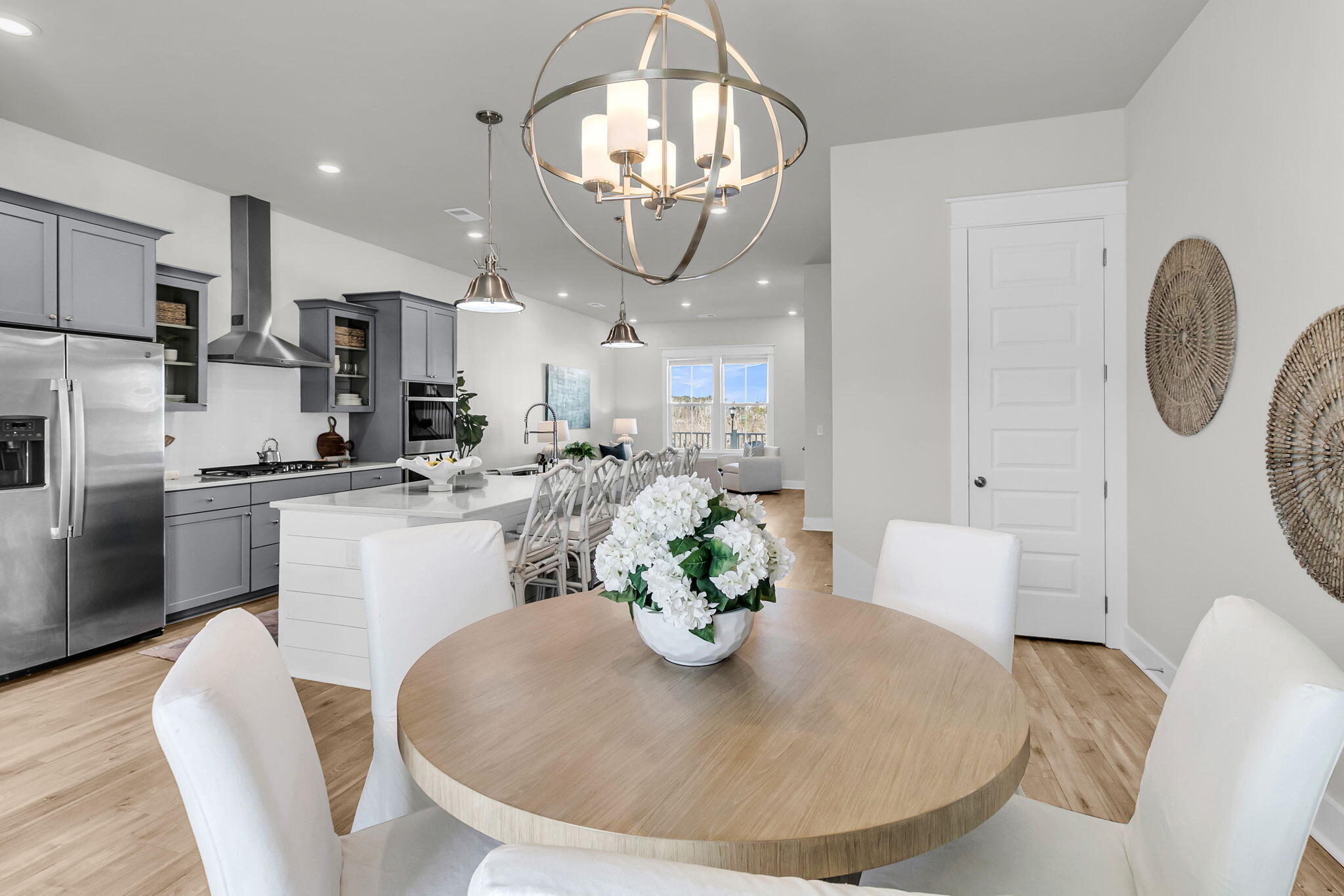 812 Kings Oak Court # 2