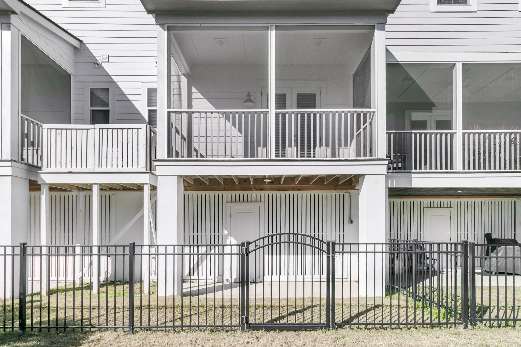 812 Kings Oak Court # 2