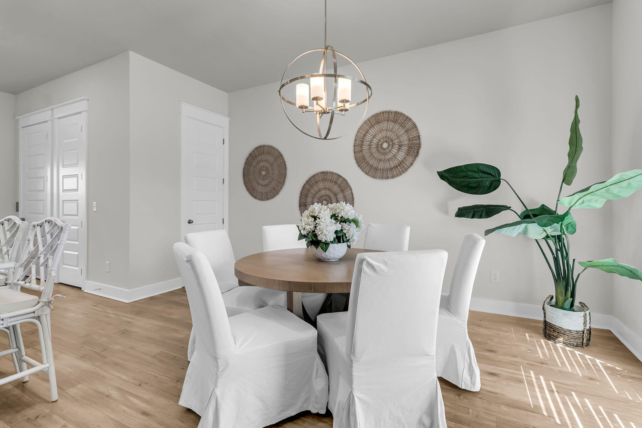 812 Kings Oak Court # 2