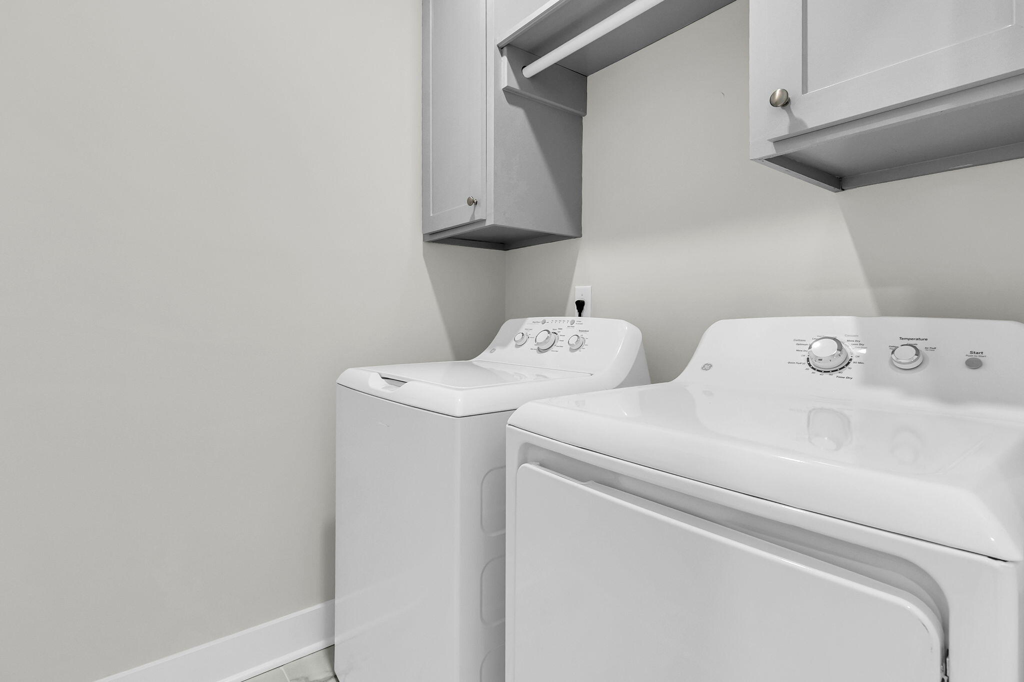 812 Kings Oak Court # 2