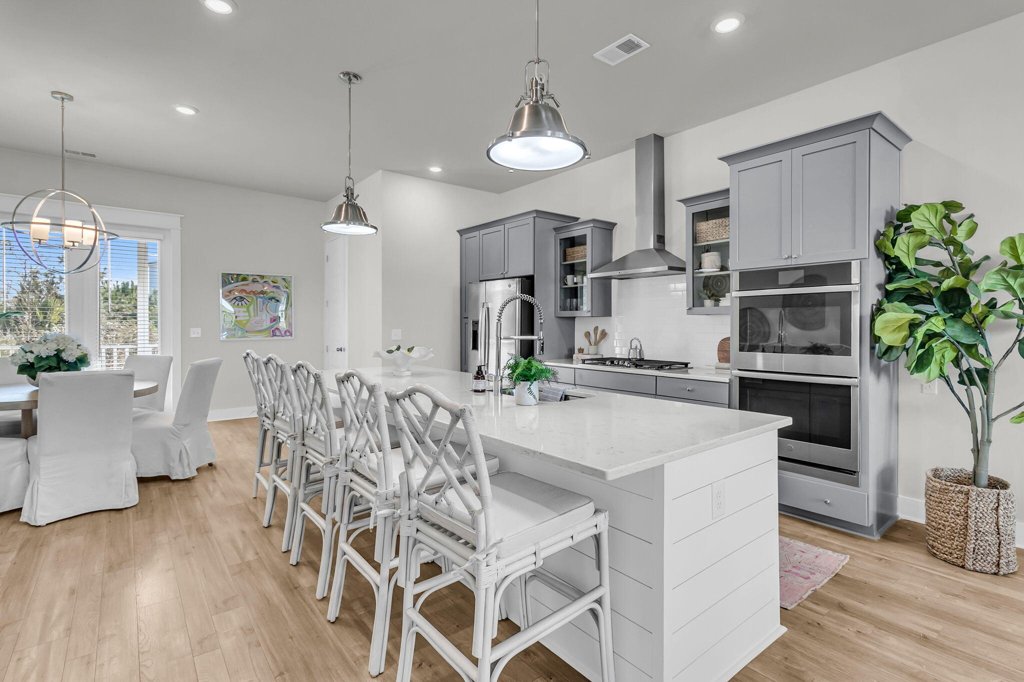 812 Kings Oak Court # 2