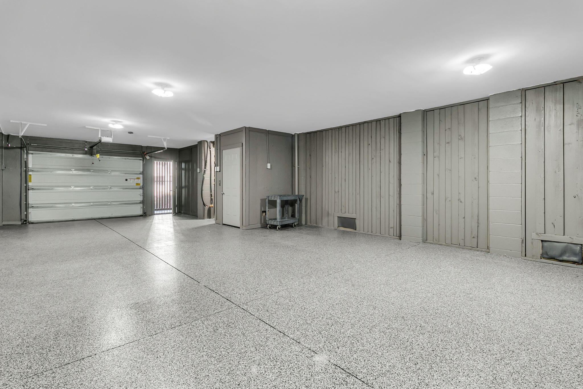 812 Kings Oak Court # 2