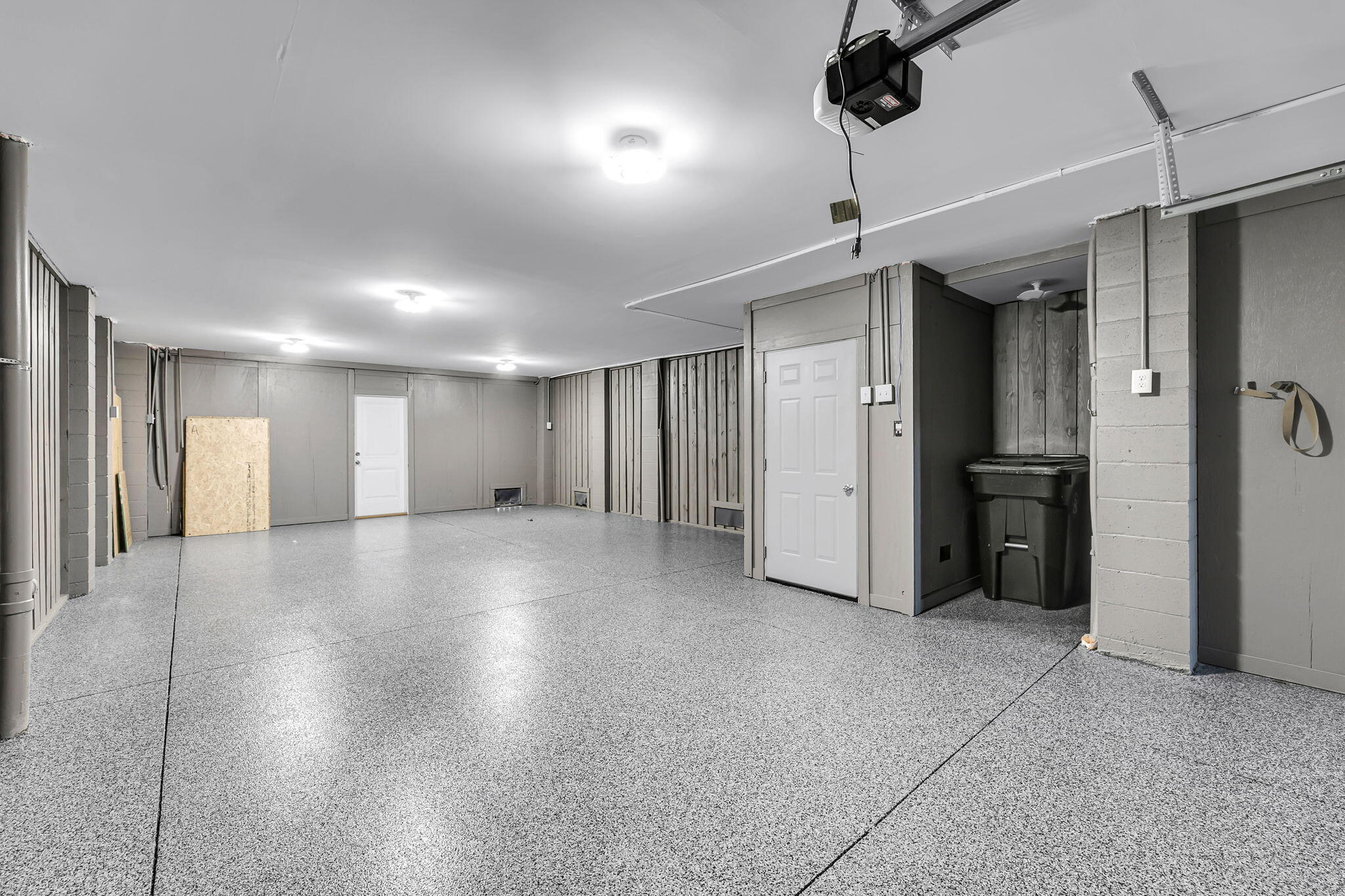 812 Kings Oak Court # 3