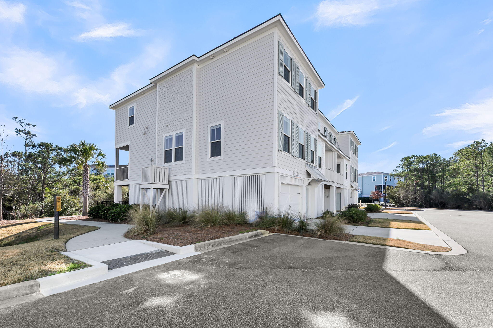 812 Kings Oak Court # 3