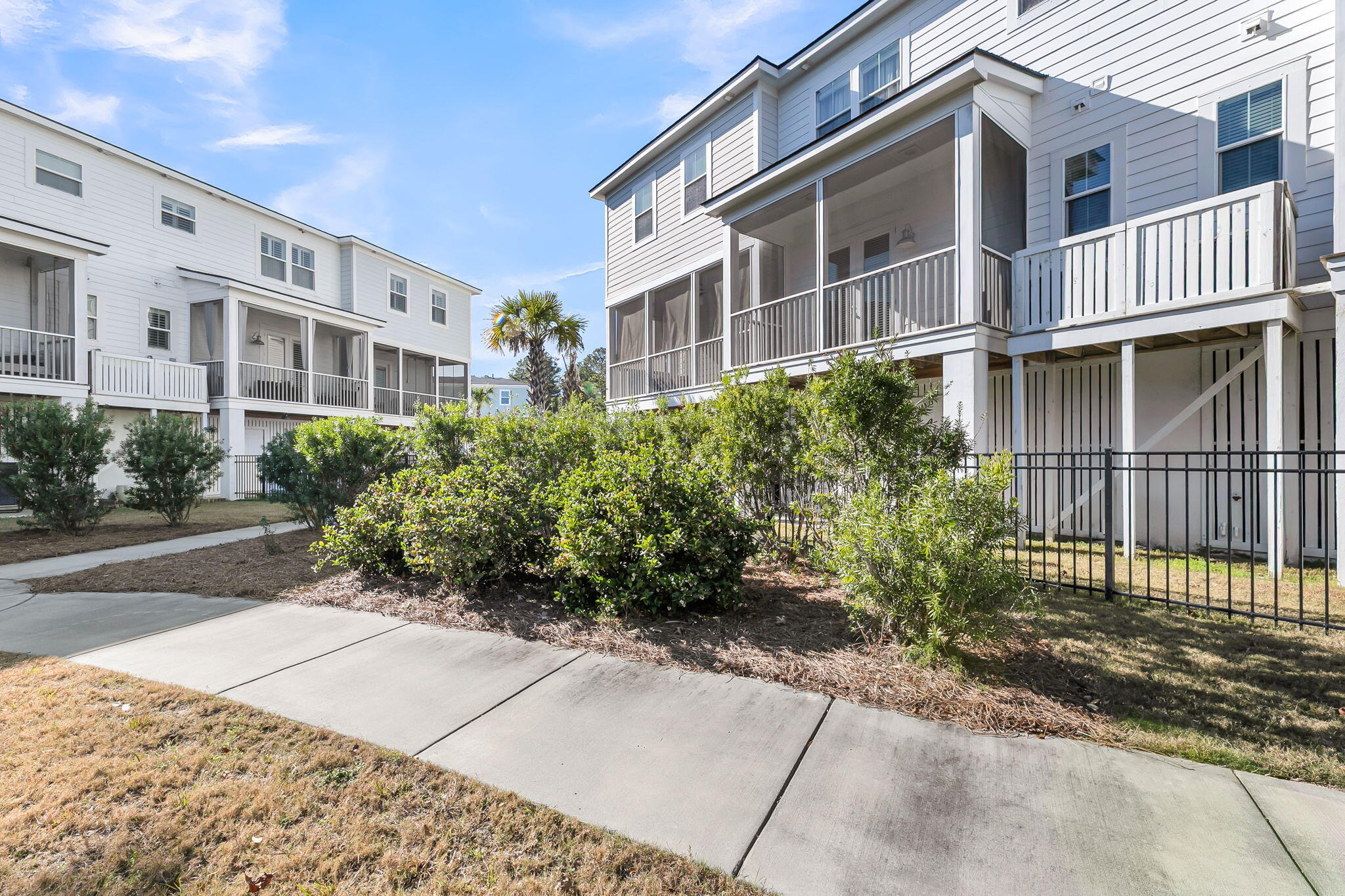 812 Kings Oak Court # 3