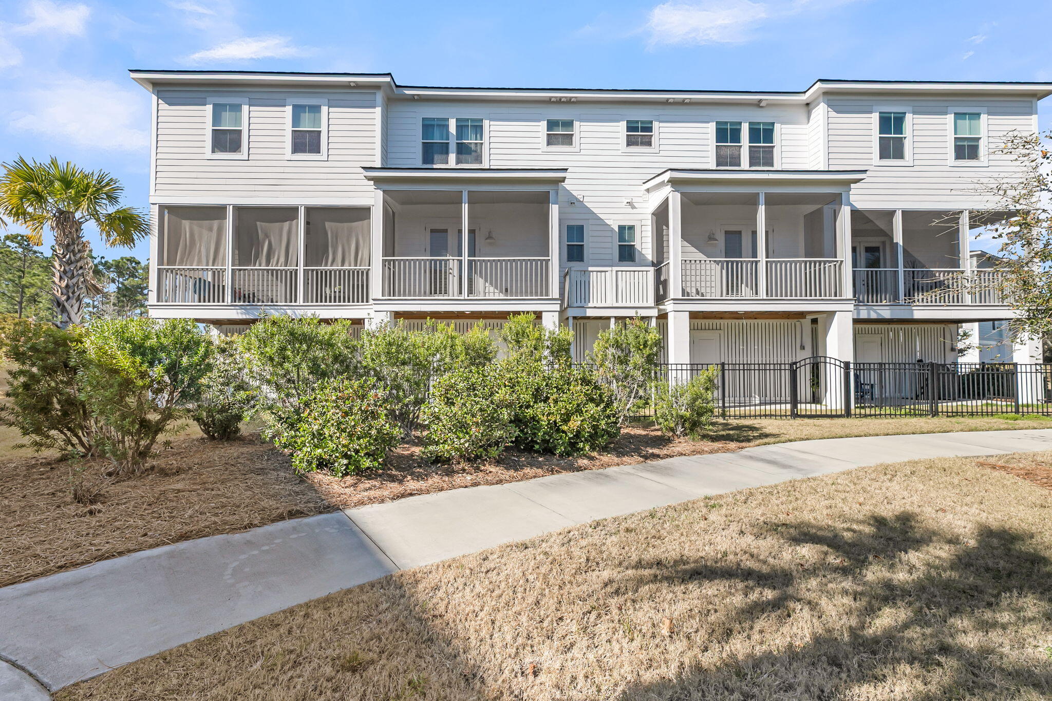812 Kings Oak Court # 3