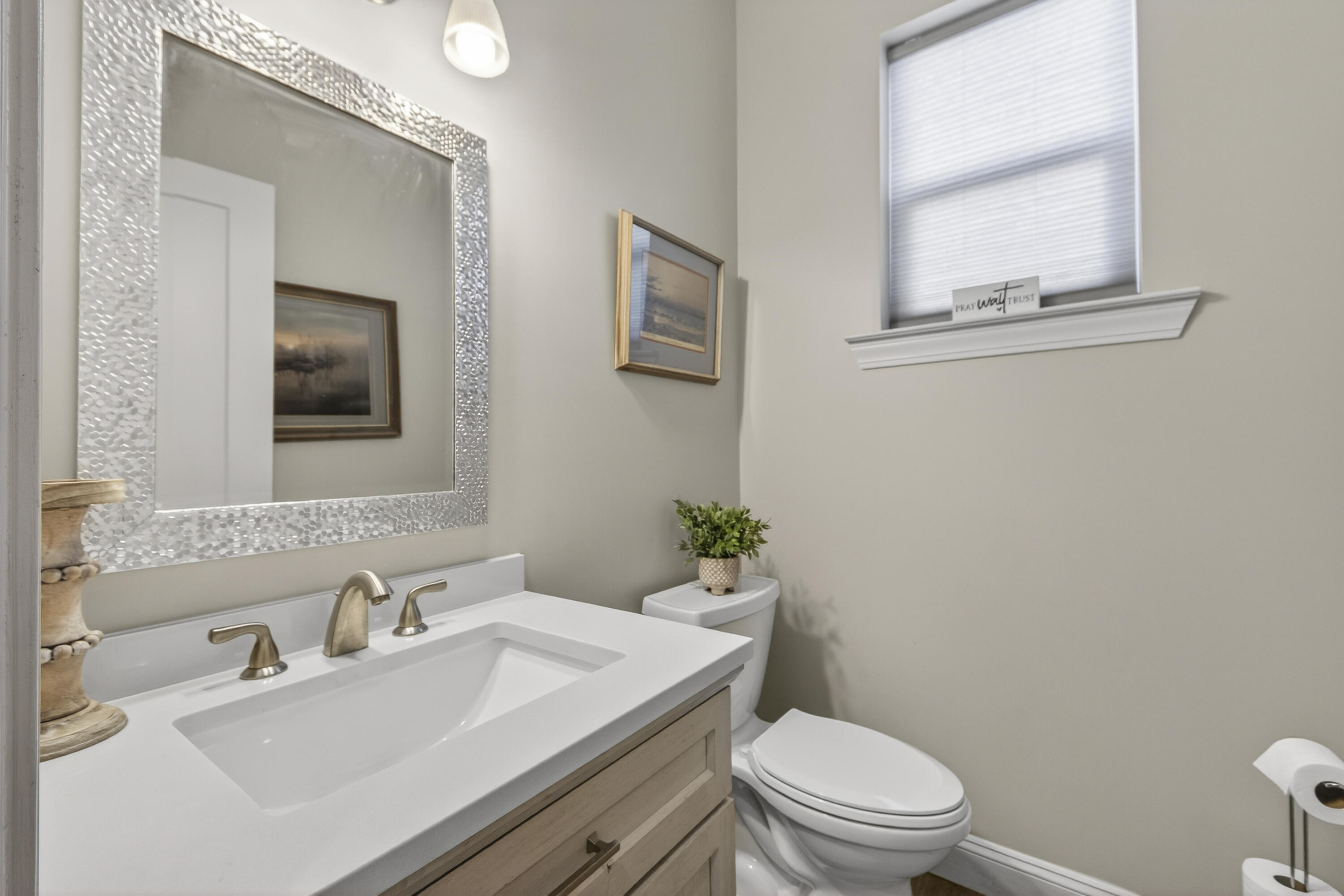 1723 W Avalon Circle