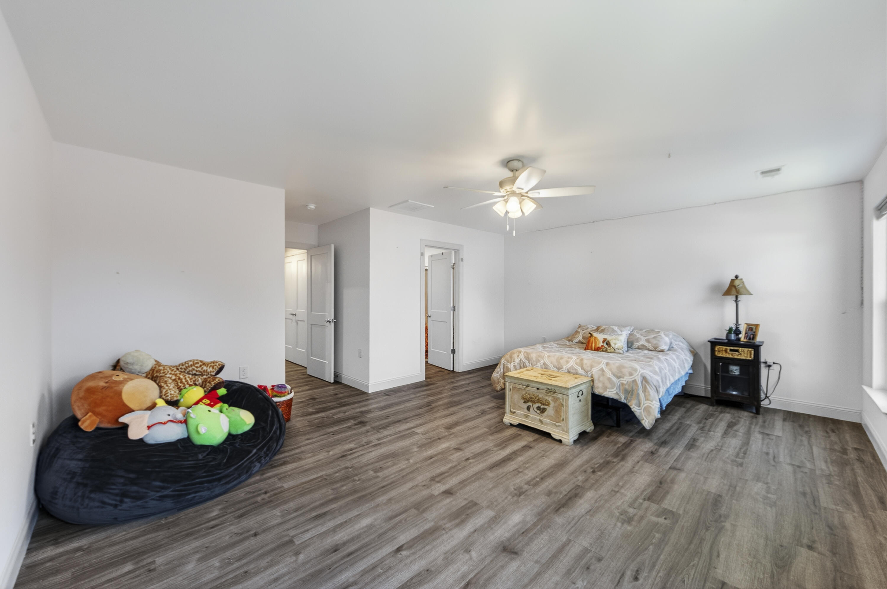 1723 W Avalon Circle