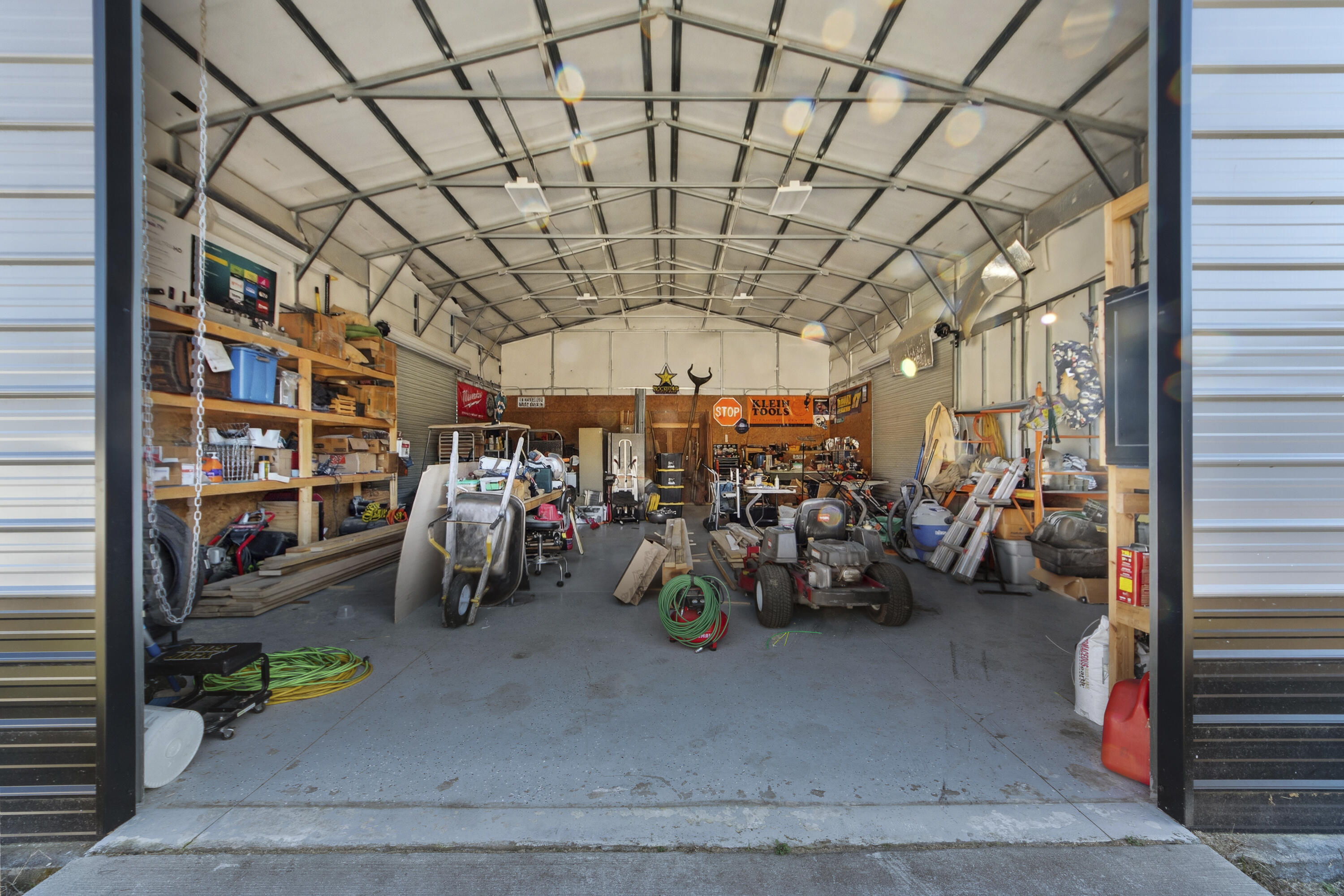 6128 Highway 165