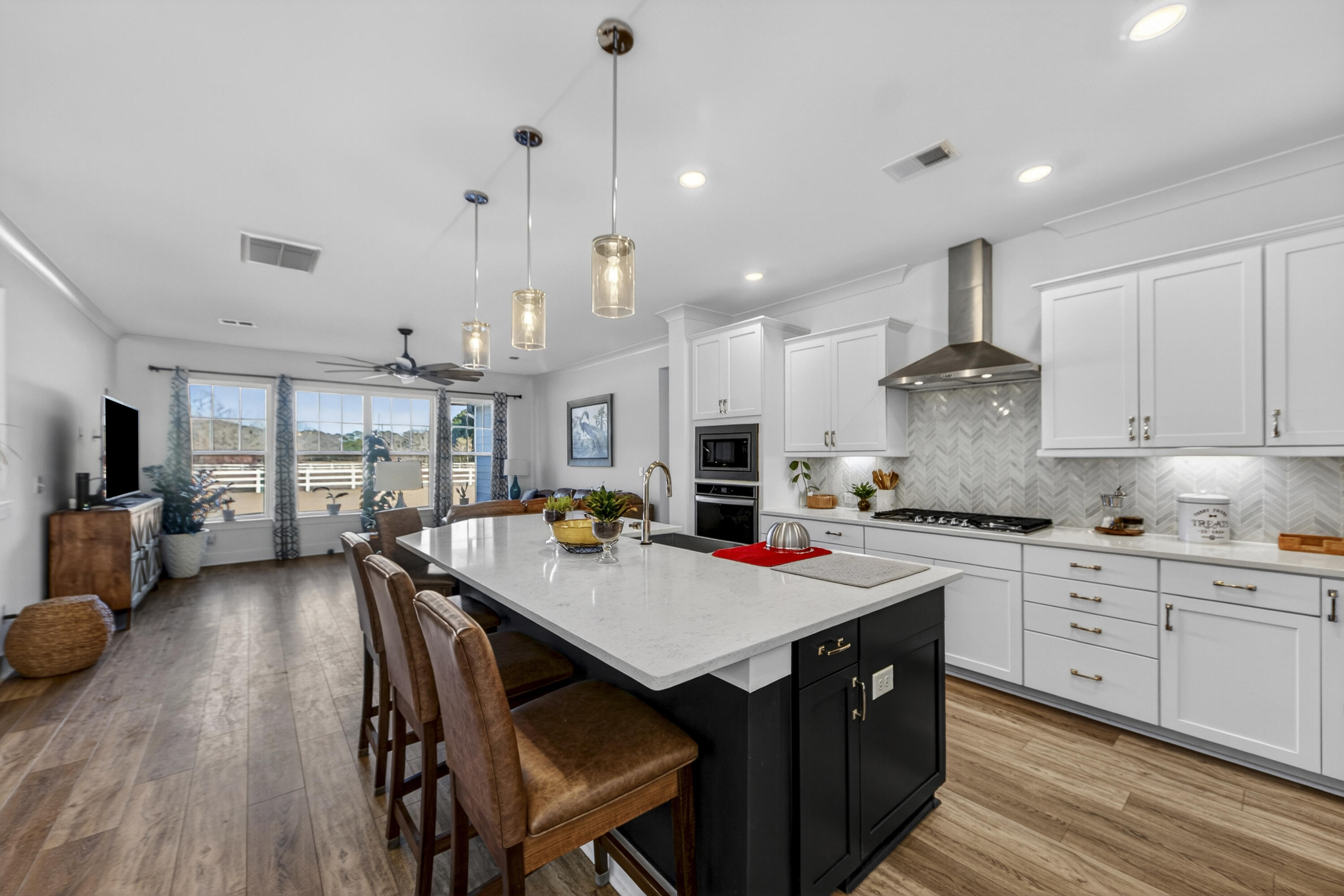 6128 Highway 165