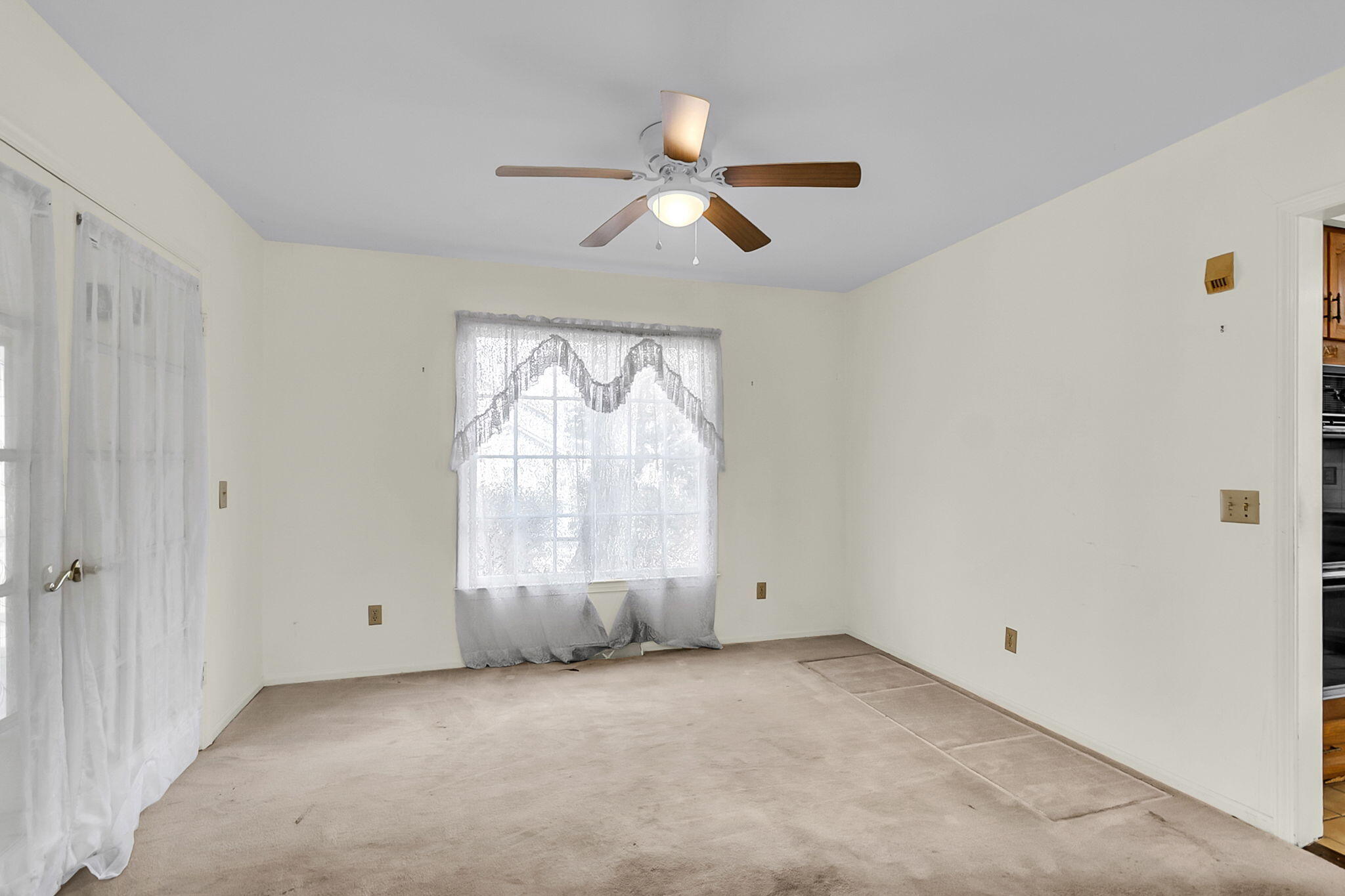 700 Fairington Drive