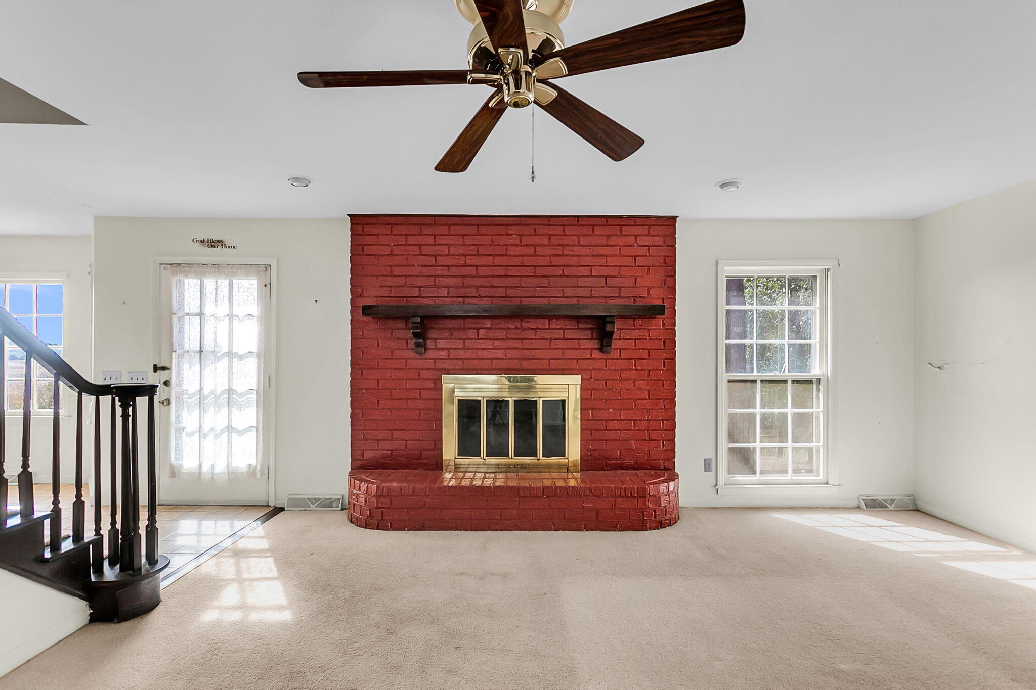 700 Fairington Drive