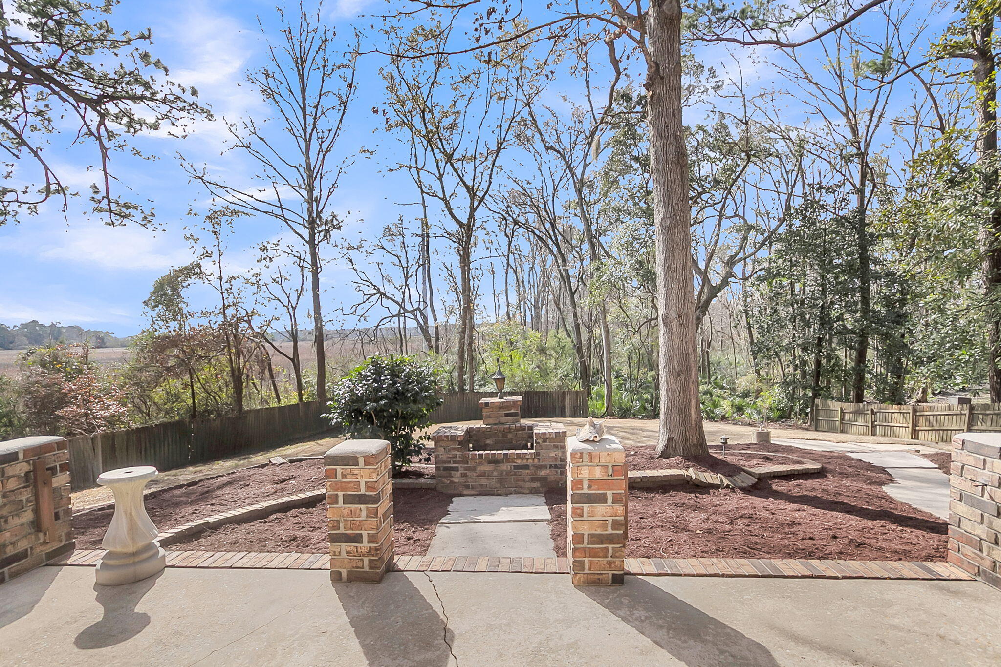 700 Fairington Drive