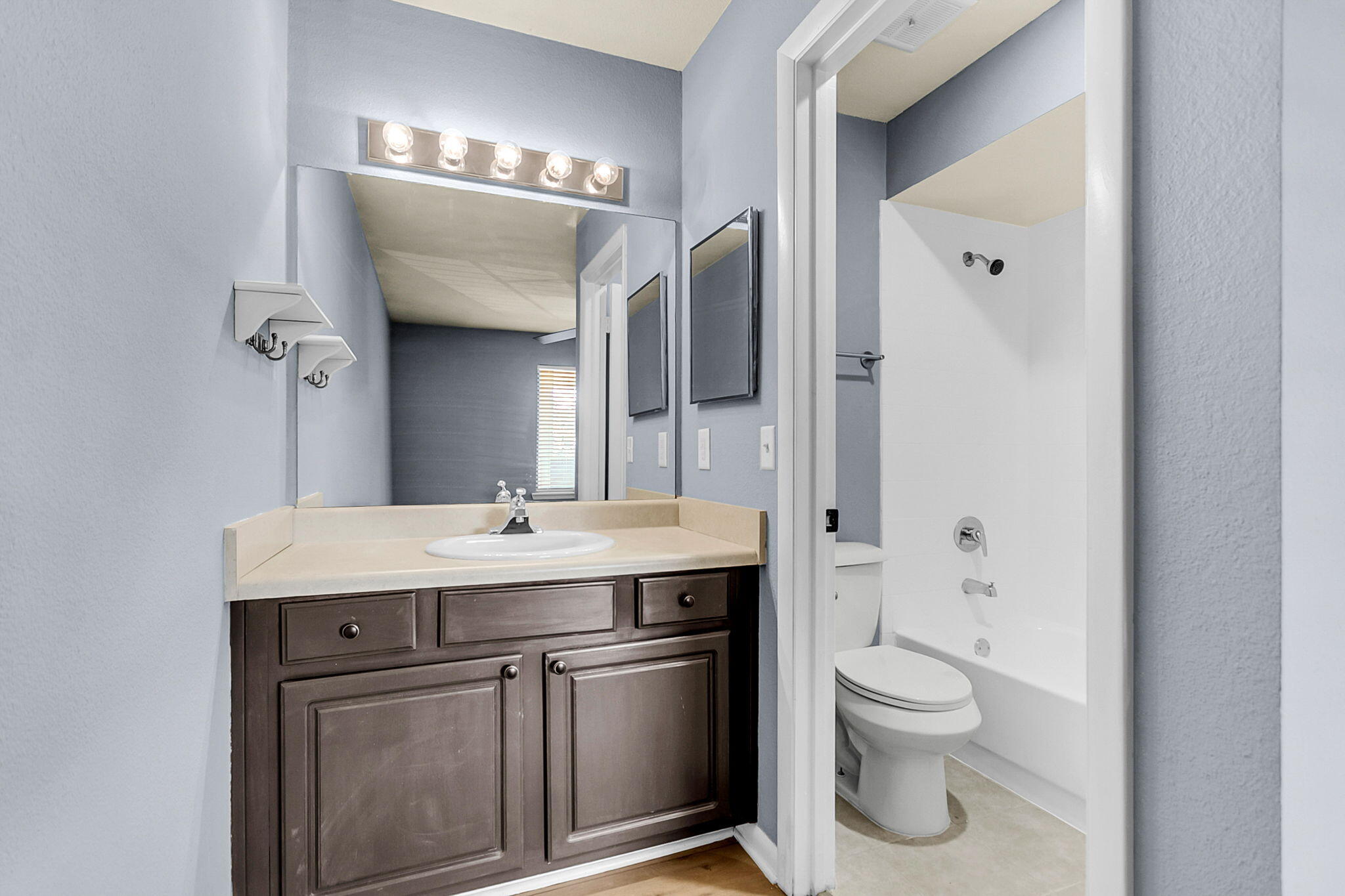 1481 Center Street Ext Apt 504