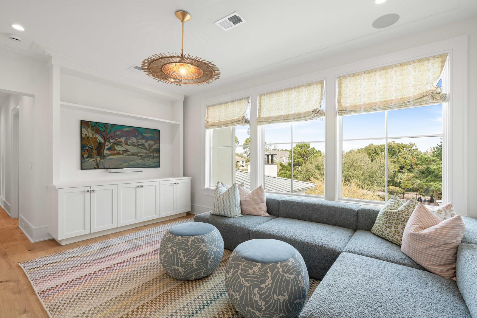 492 Creek Landing Street