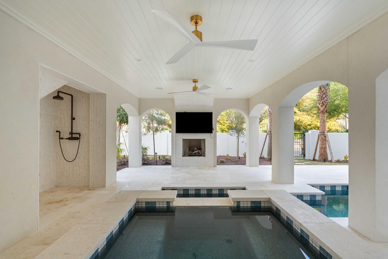 492 Creek Landing Street