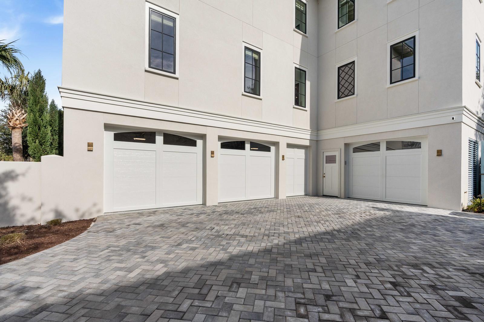 492 Creek Landing Street