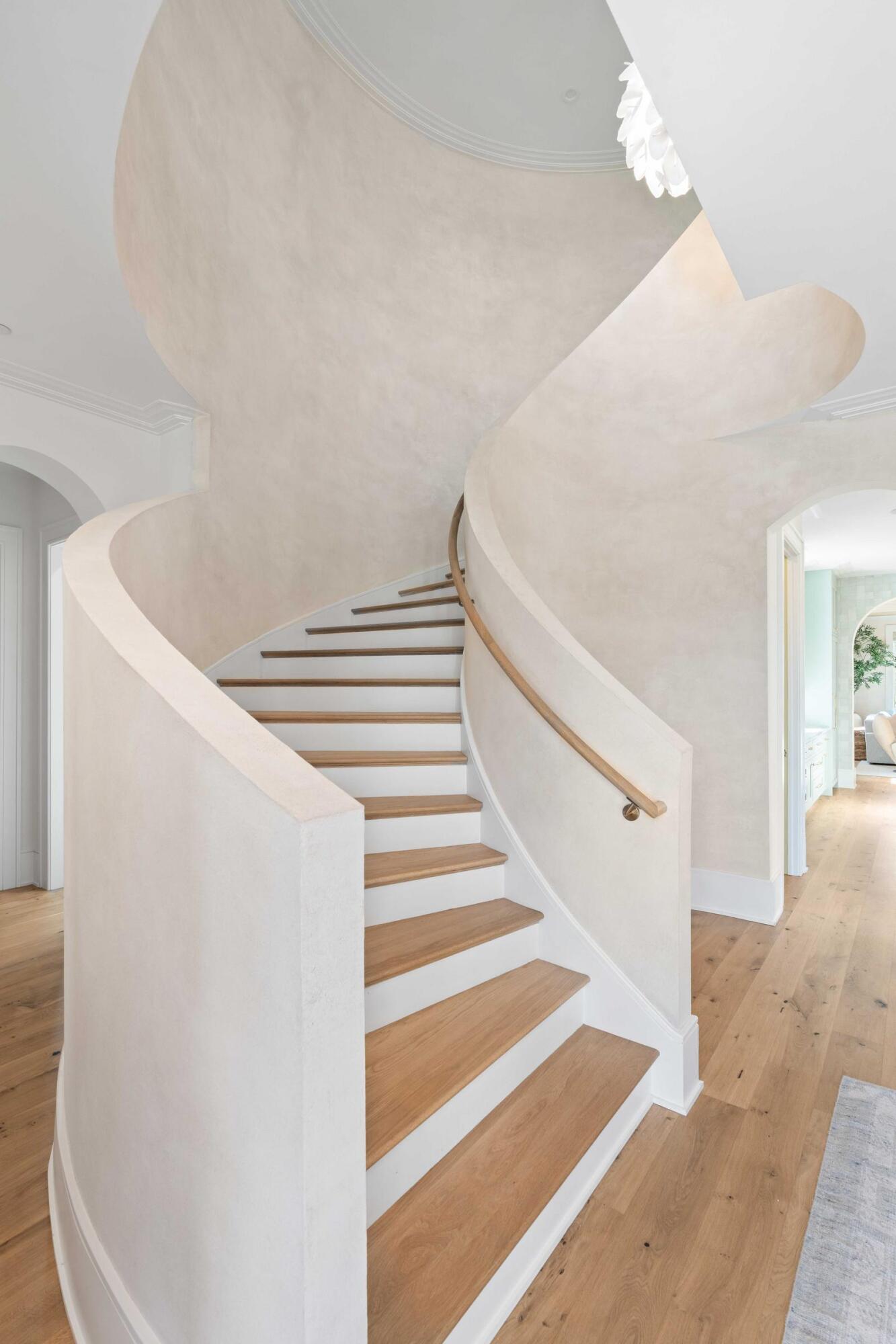 492 Creek Landing Street