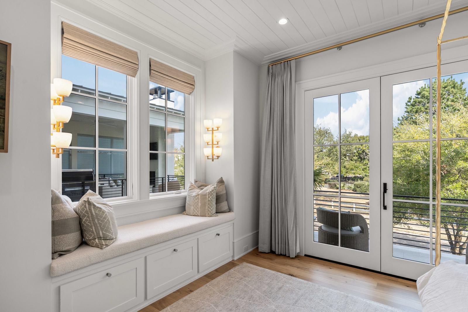 492 Creek Landing Street