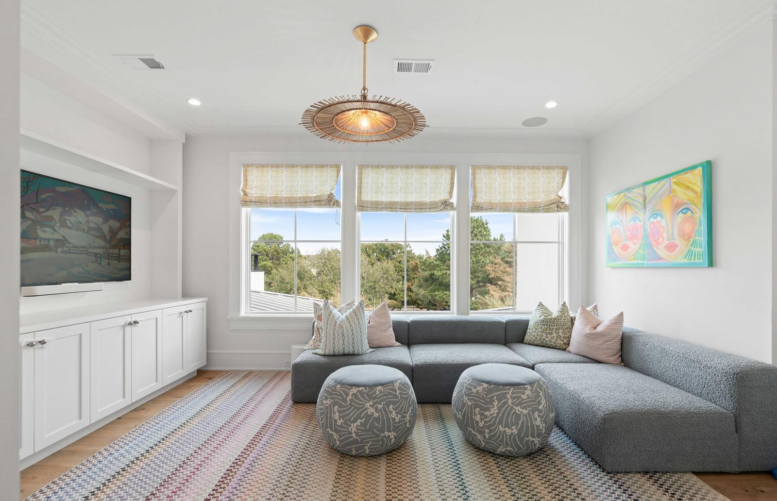 492 Creek Landing Street