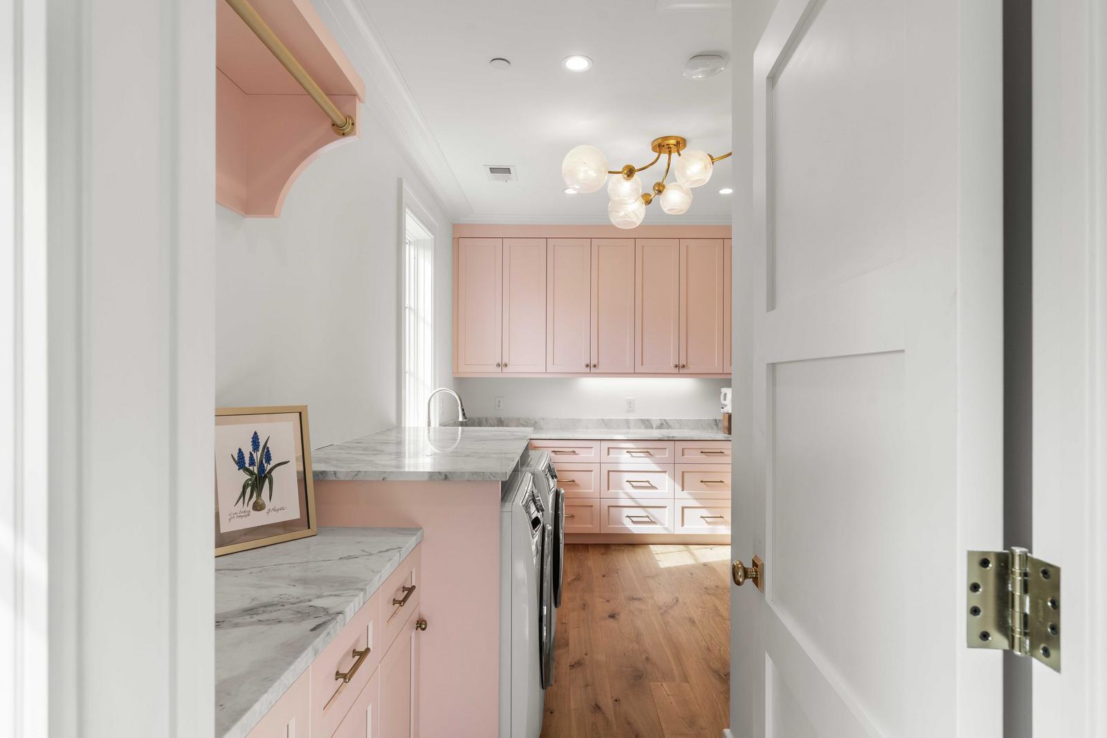 492 Creek Landing Street