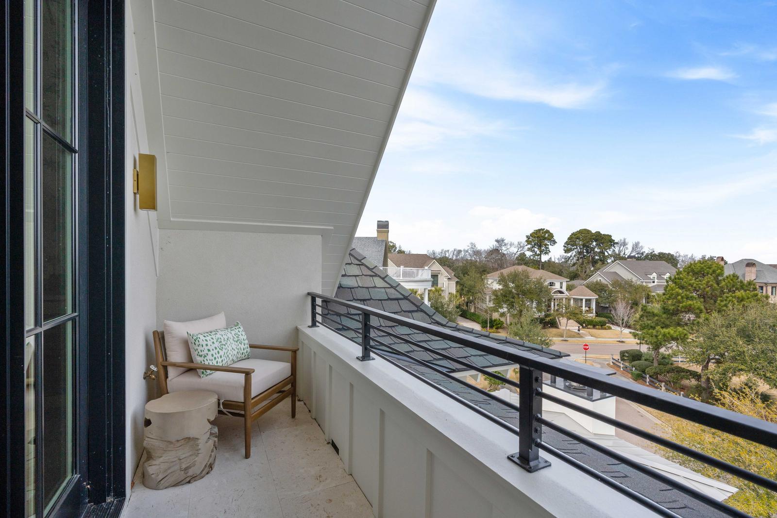 492 Creek Landing Street