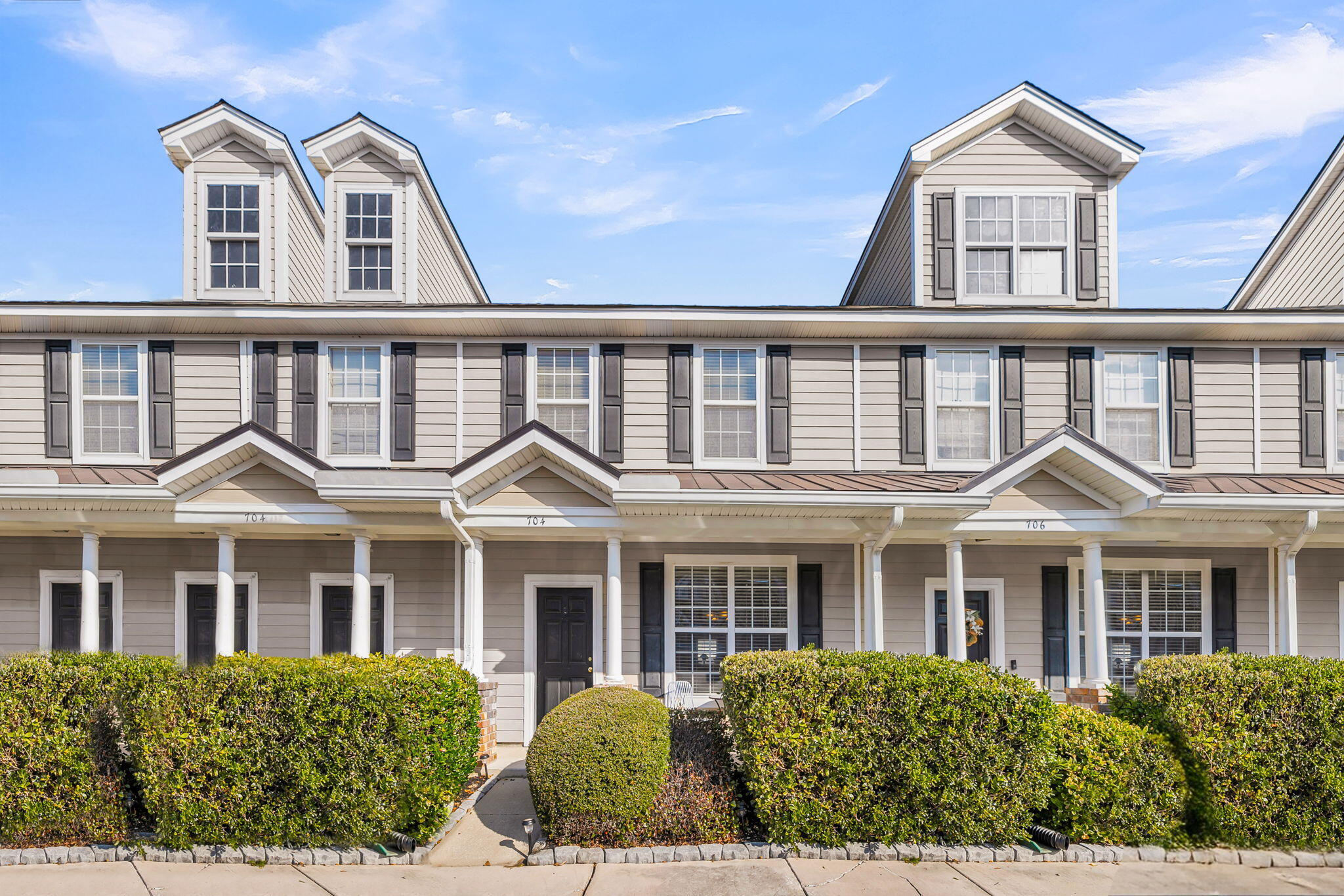 704 Hemingway Circle