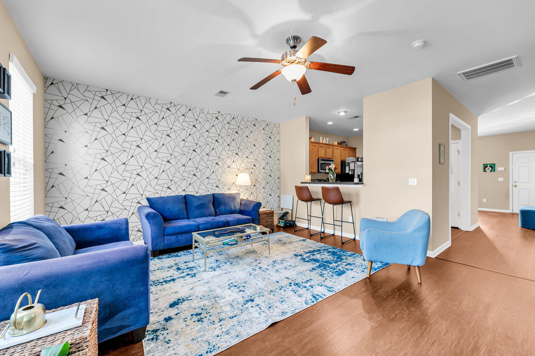 704 Hemingway Circle