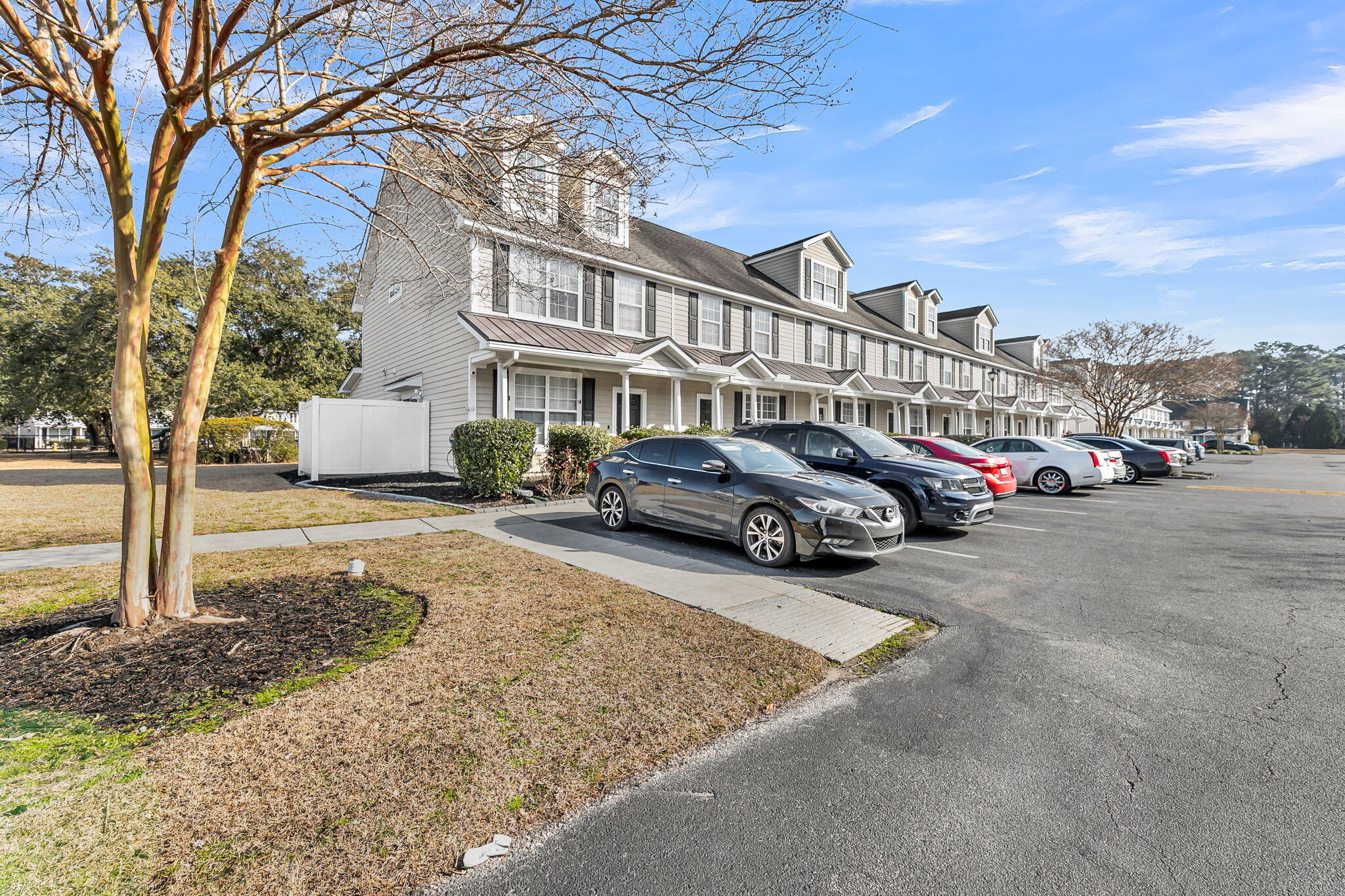 704 Hemingway Circle