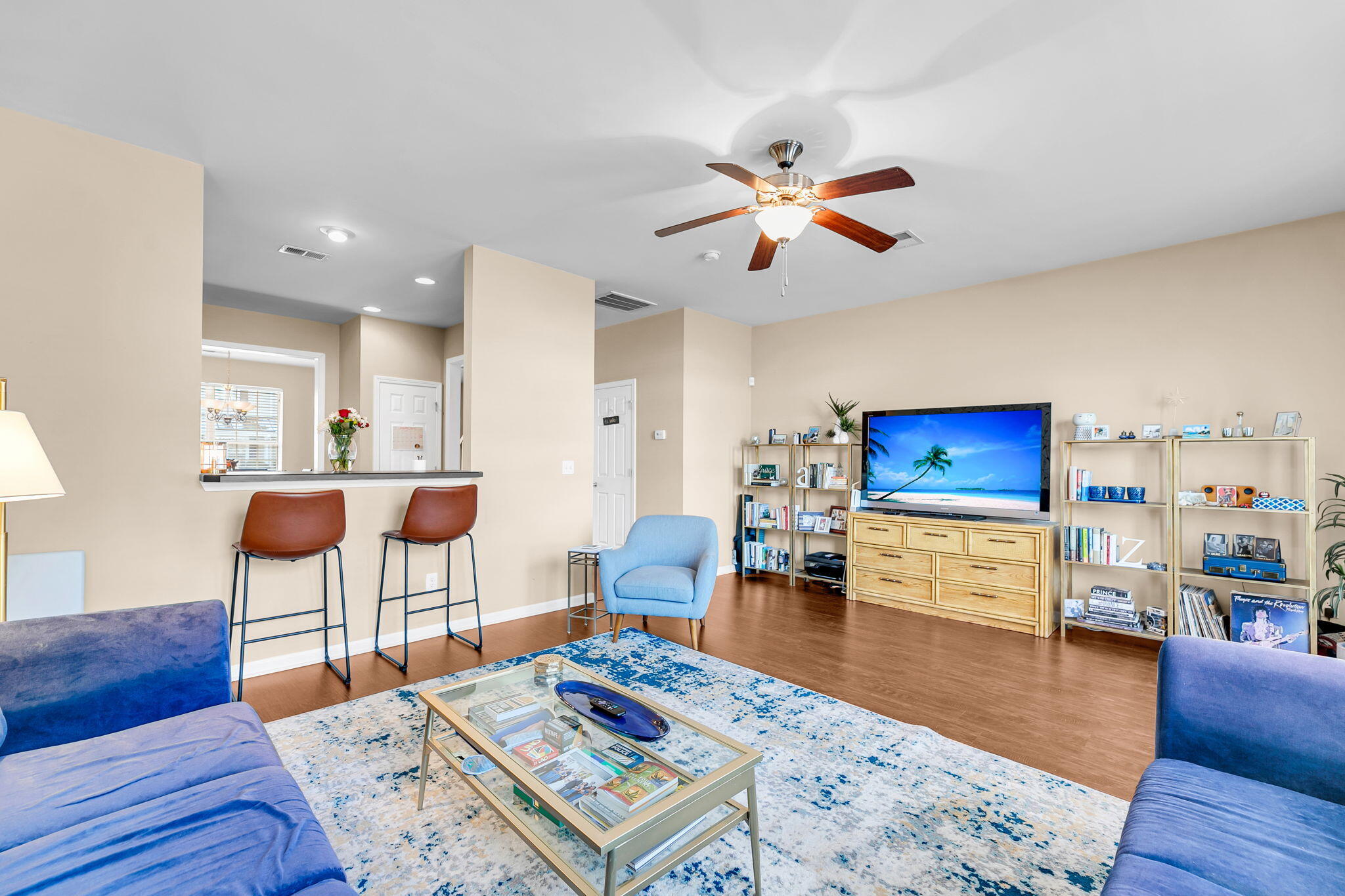 704 Hemingway Circle