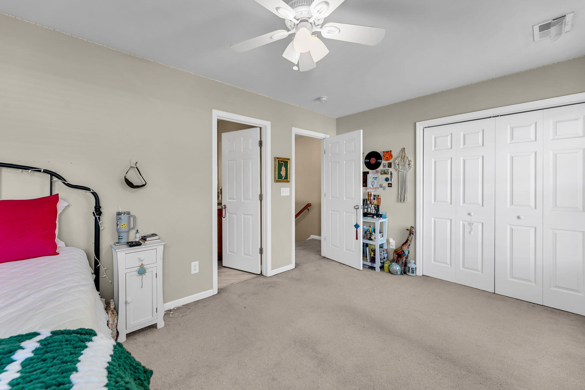 704 Hemingway Circle