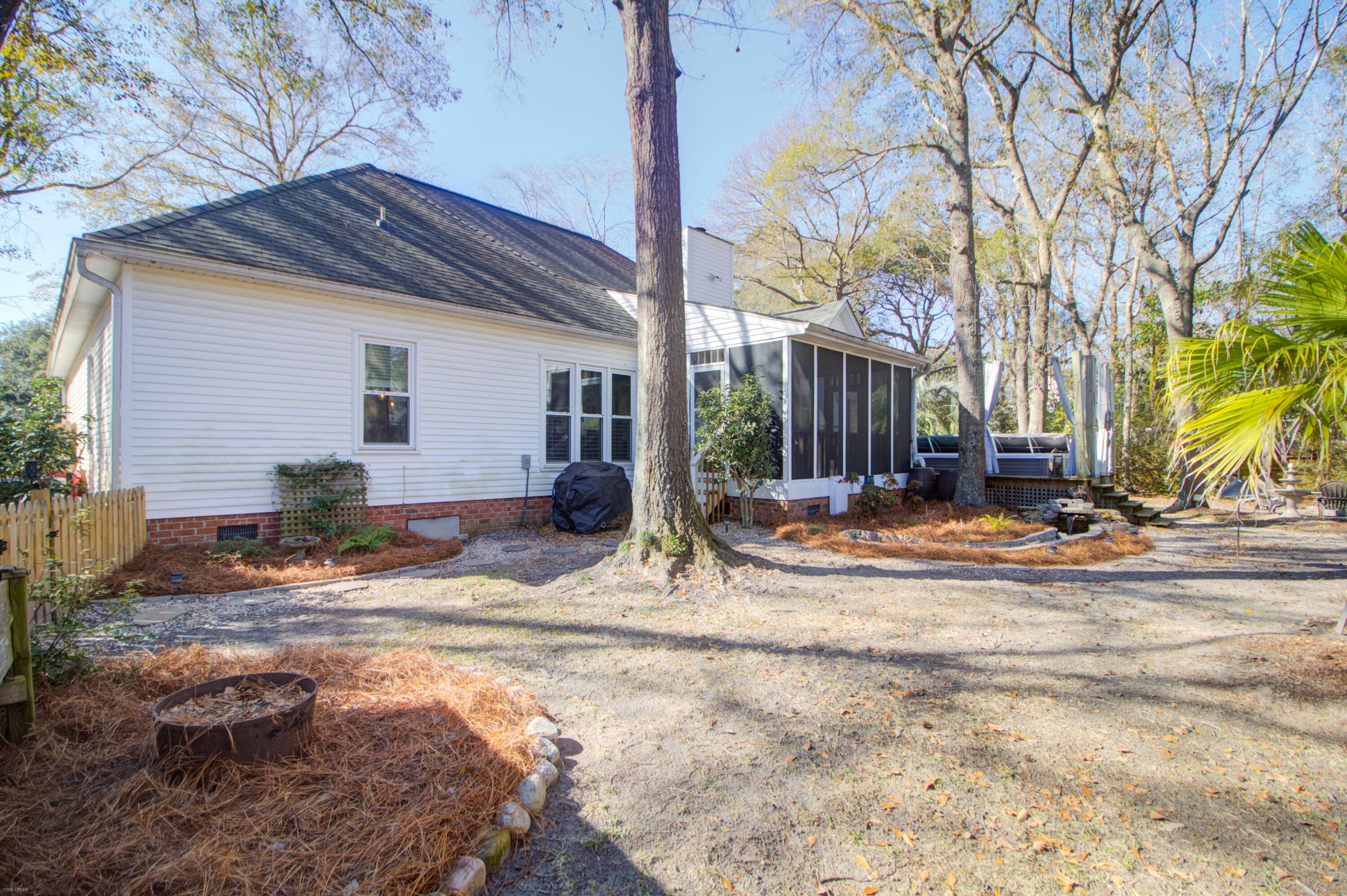 2044 Hallahan Court