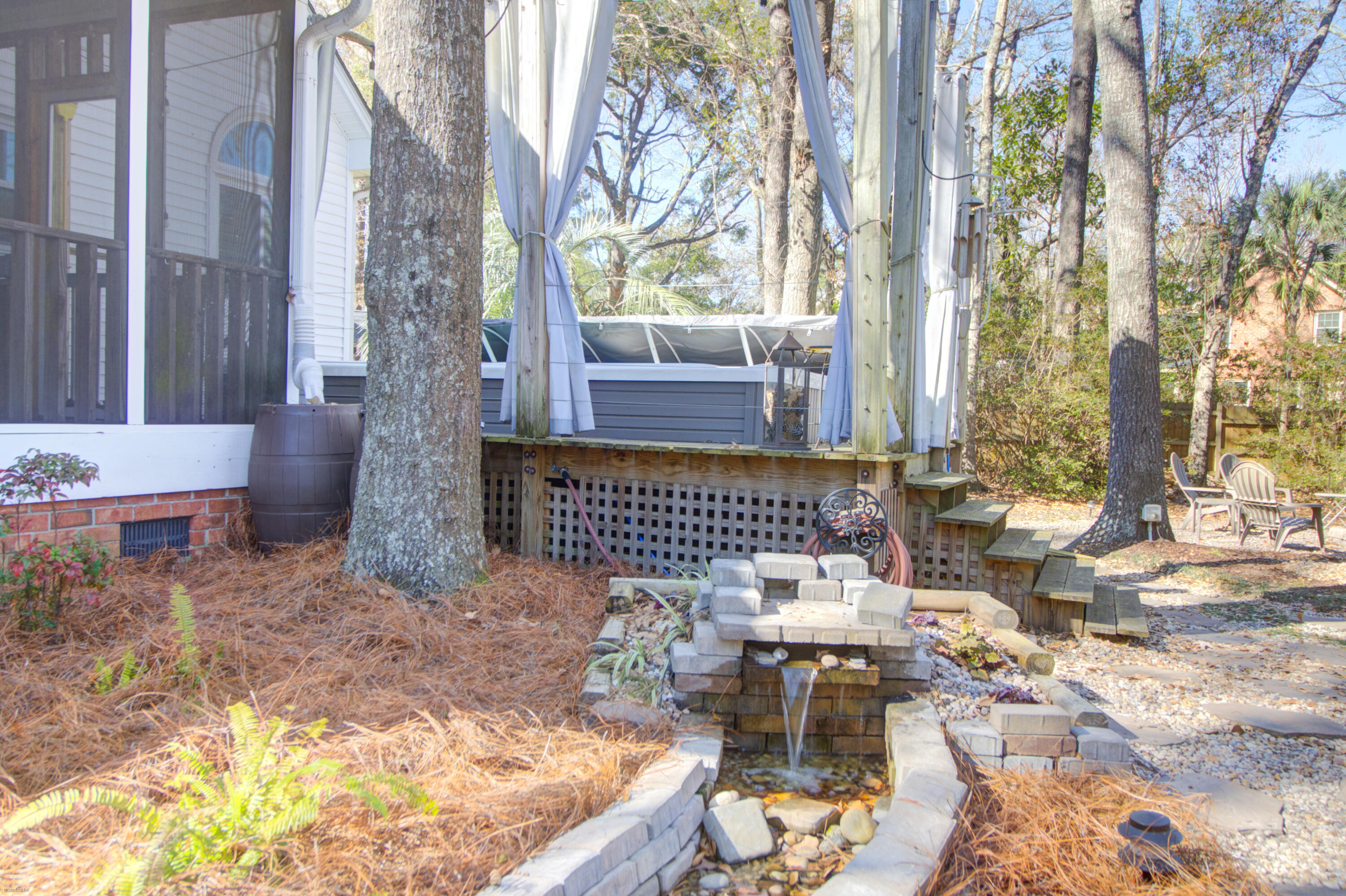 2044 Hallahan Court