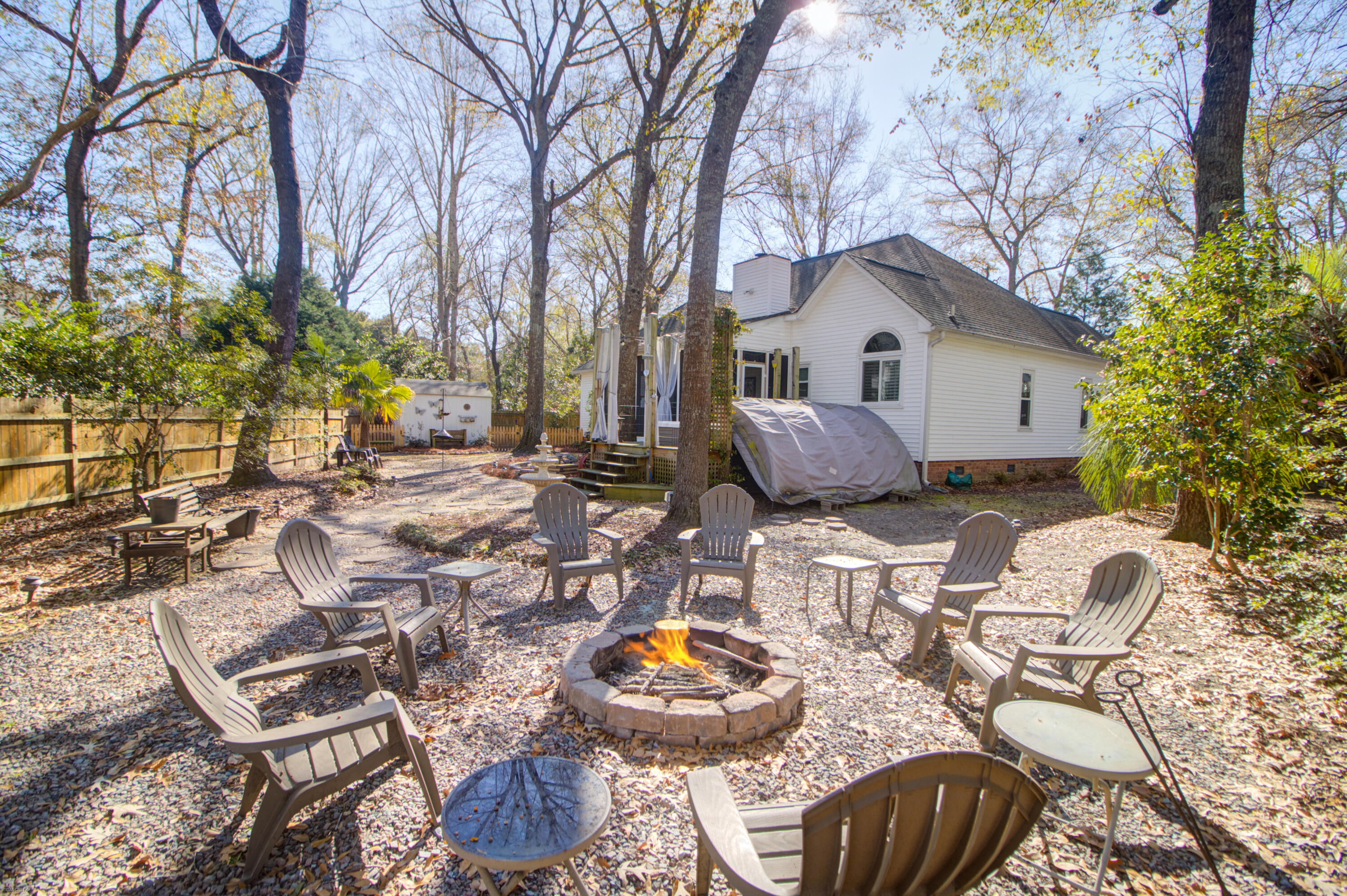2044 Hallahan Court